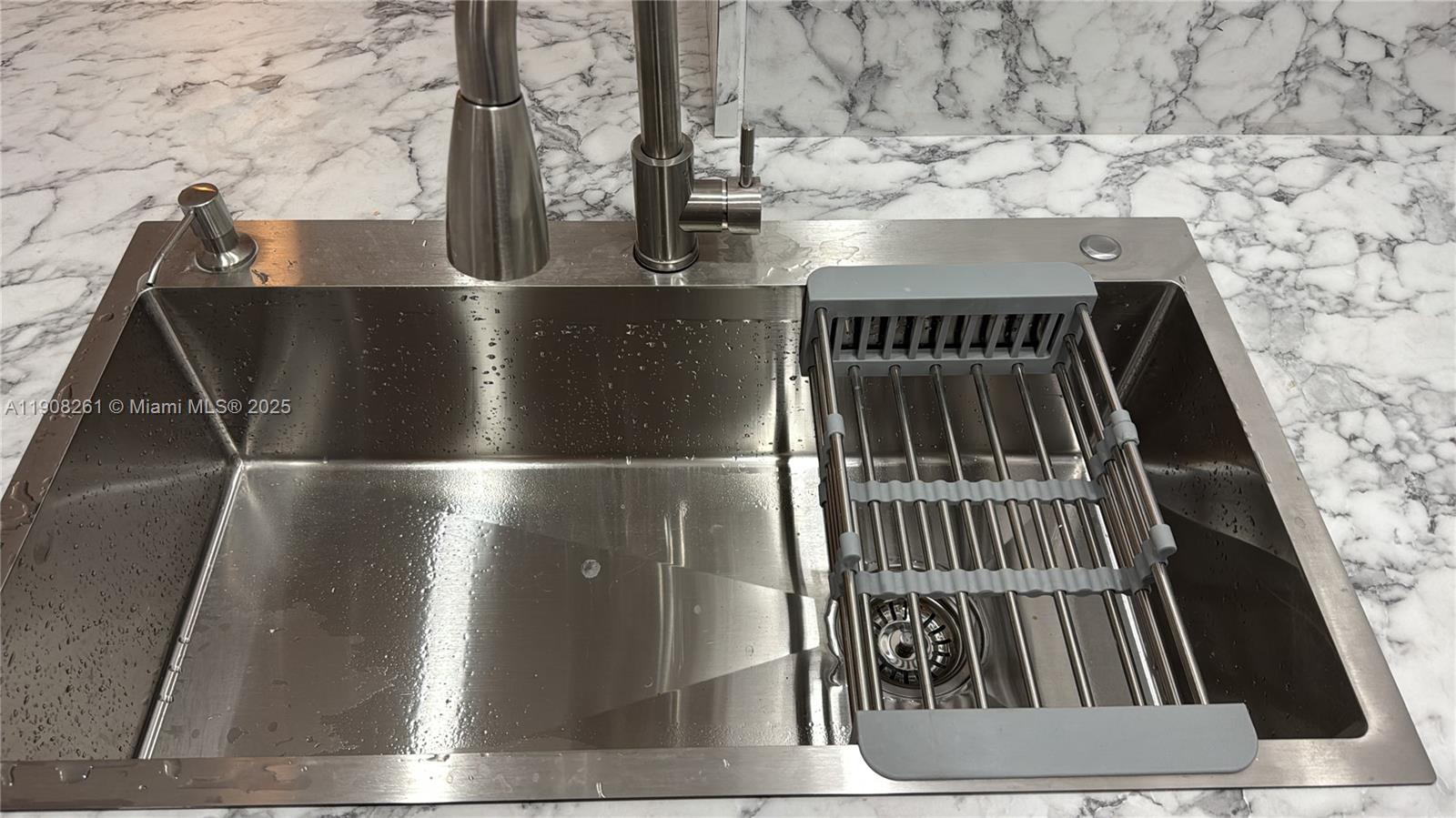 MAINLANDS OF TAMARAC LAKE - Residential Lease