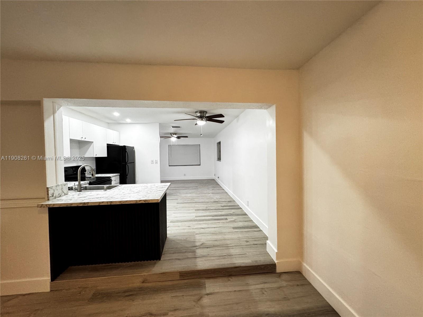 MAINLANDS OF TAMARAC LAKE - Residential Lease