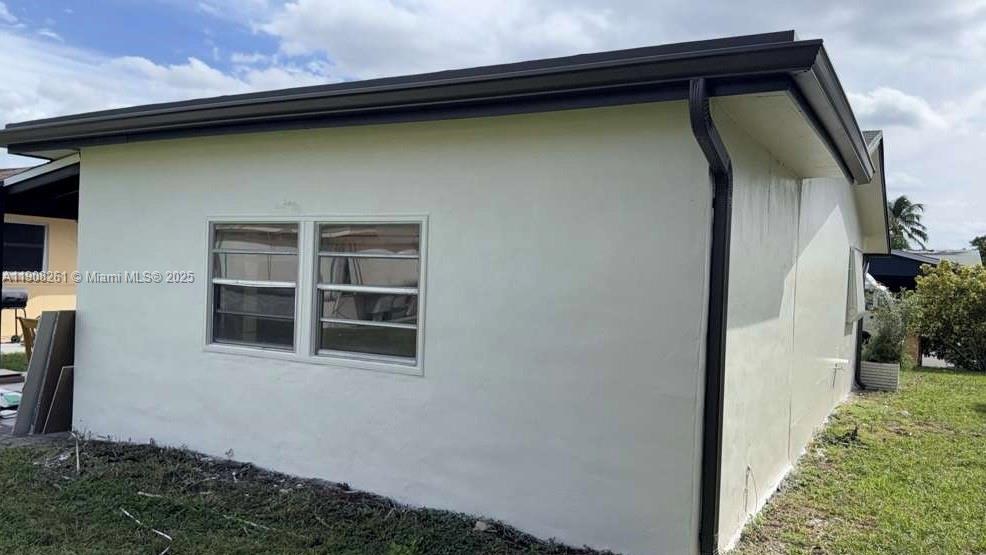 MAINLANDS OF TAMARAC LAKE - Residential Lease