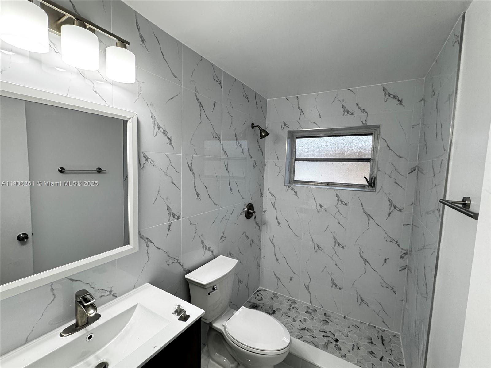 MAINLANDS OF TAMARAC LAKE - Residential Lease