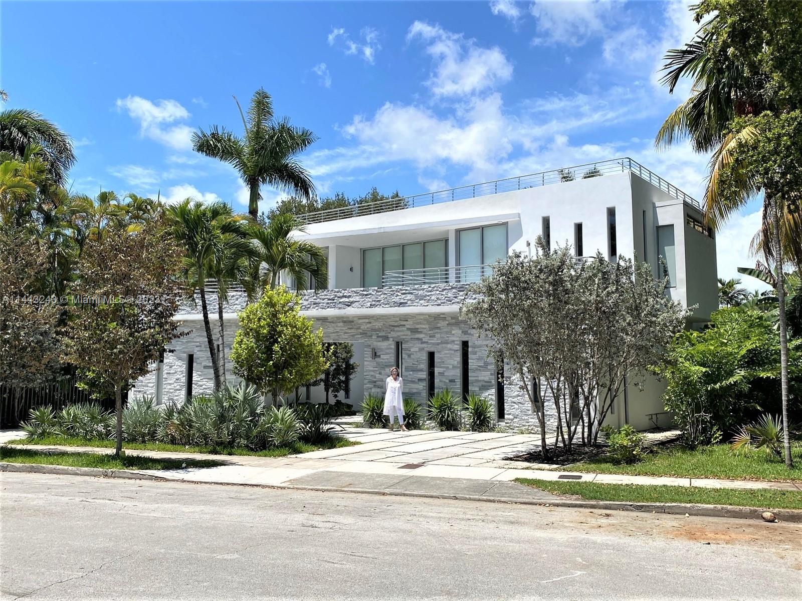 Property for Sale at 5910 N Bayshore Dr, Miami, Broward County, Florida - Bedrooms: 5 
Bathrooms: 5  - $5,700,000