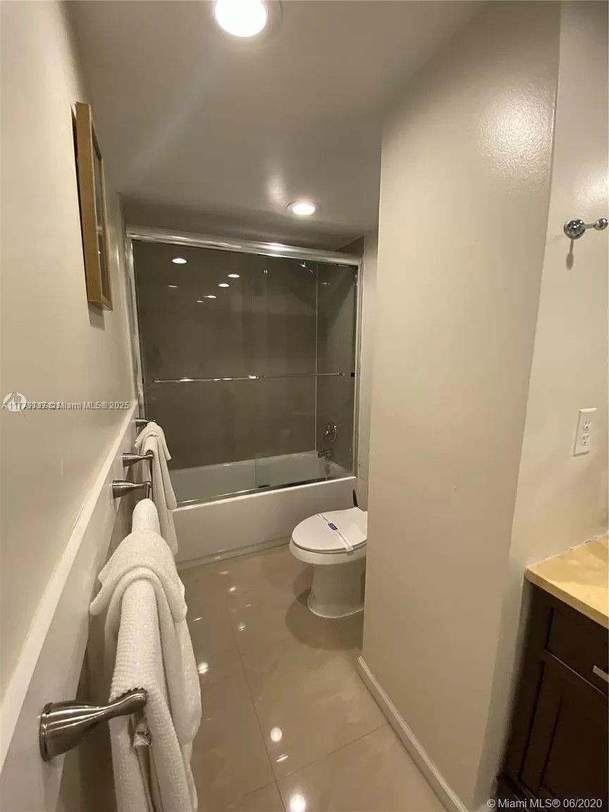 4001 S Ocean Dr 10K