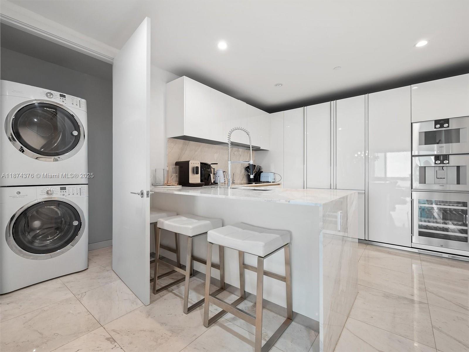 OCEANA BAL HARBOUR CONDO - Residential