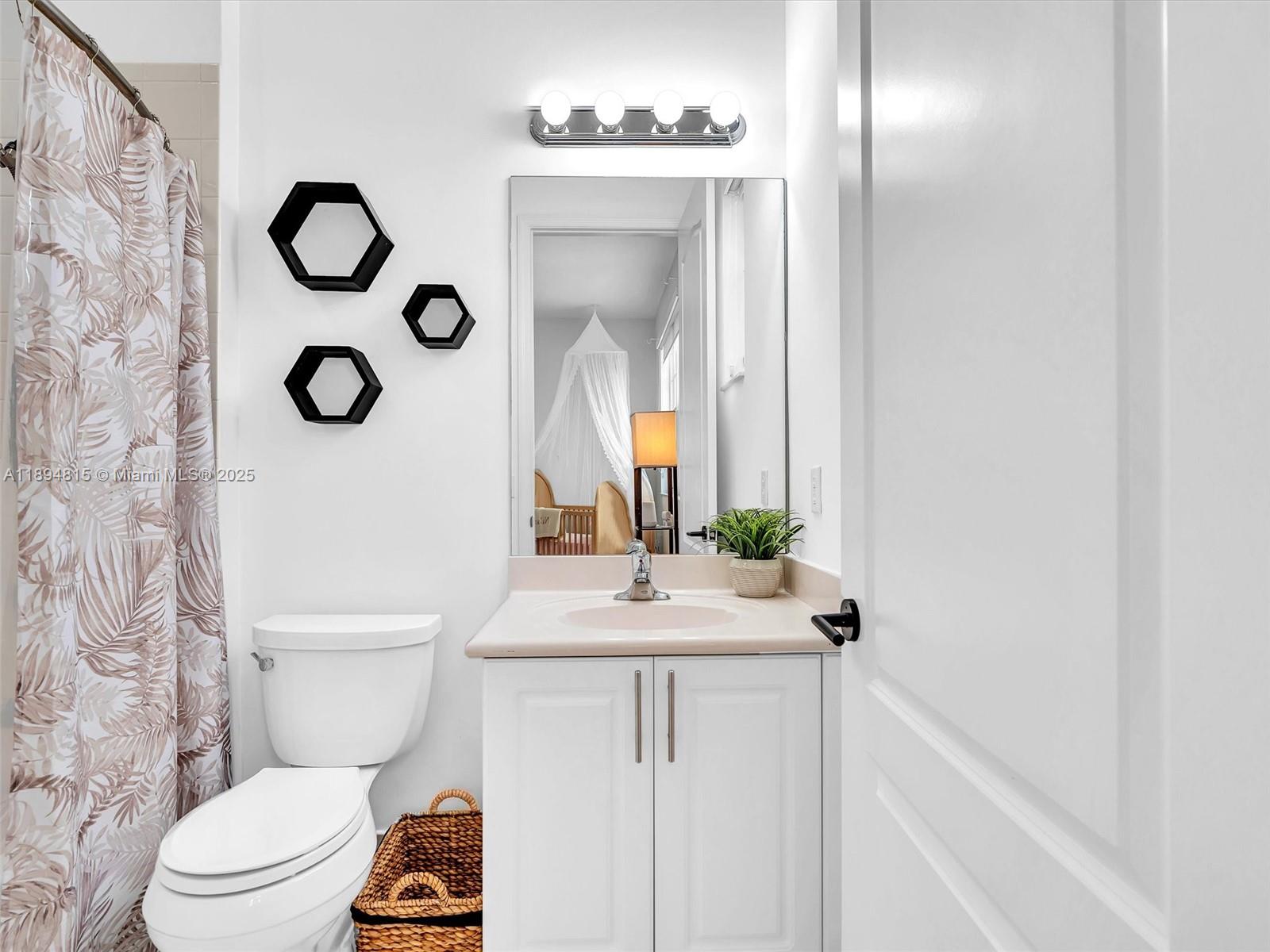 COBBLESTONE CONDO - Residential Lease
