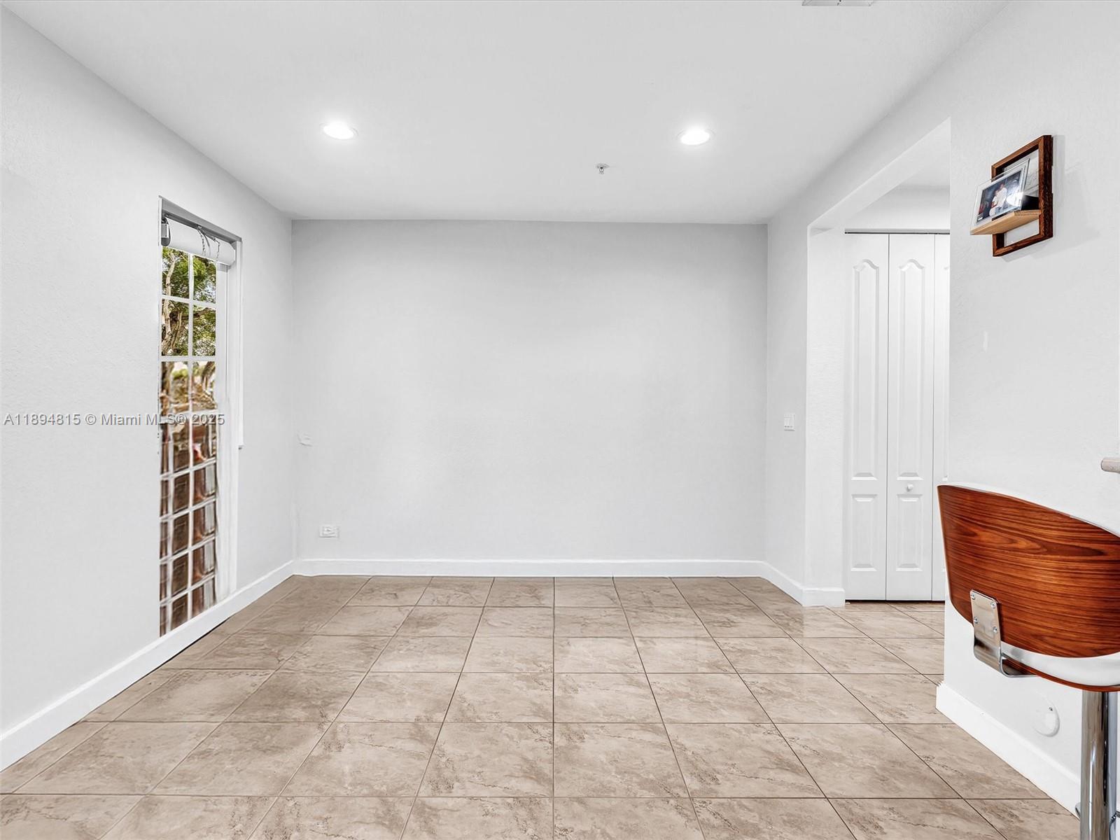 COBBLESTONE CONDO - Residential Lease