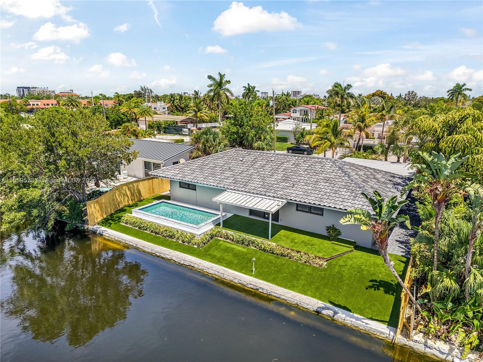 MIDDLE RIVER MANOR - Residential