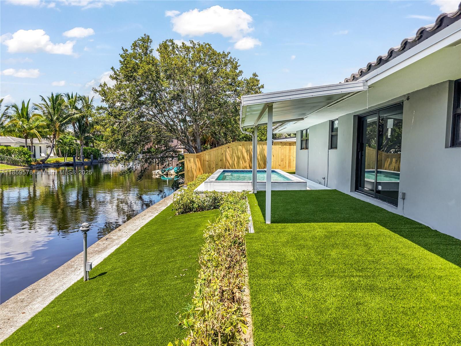 MIDDLE RIVER MANOR - Residential