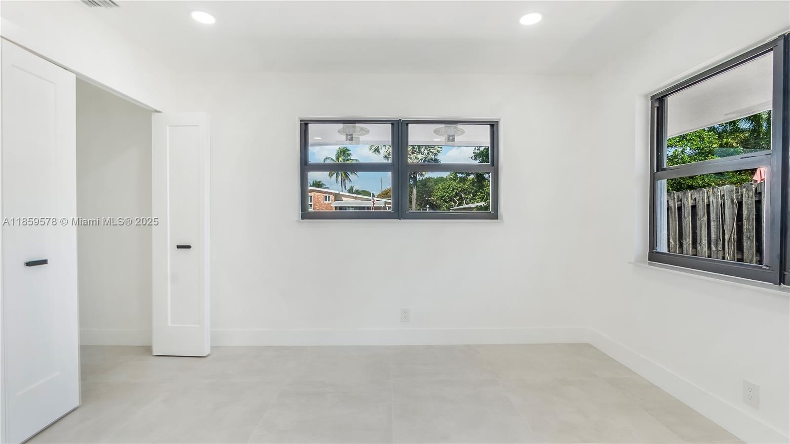 MIDDLE RIVER MANOR - Residential