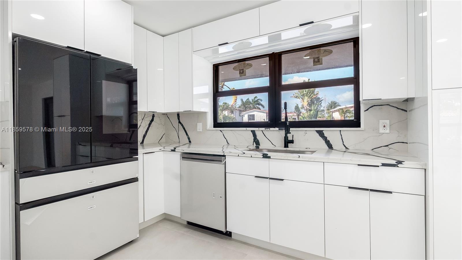 MIDDLE RIVER MANOR - Residential