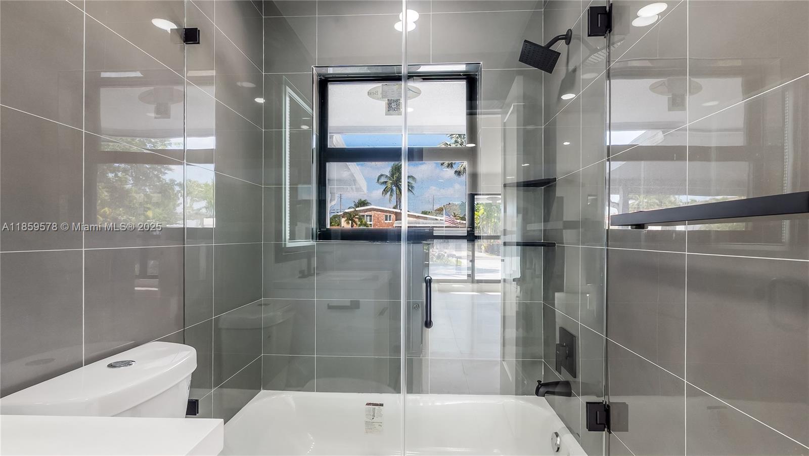 MIDDLE RIVER MANOR - Residential