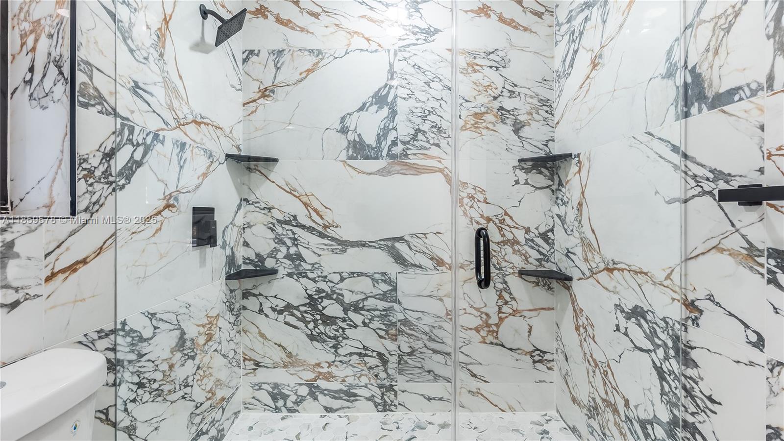 MIDDLE RIVER MANOR - Residential