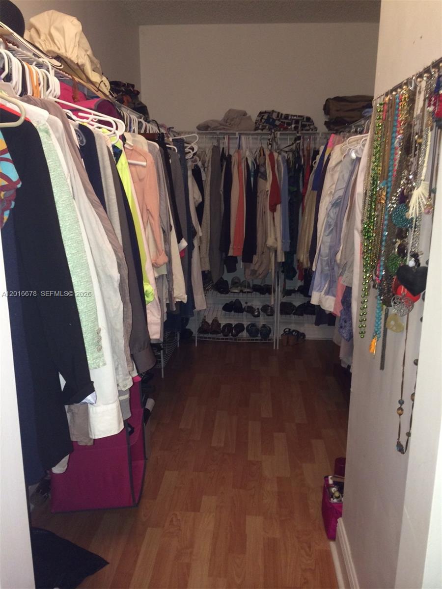 FOREST LAKES GARDENS SEC - Residential Lease