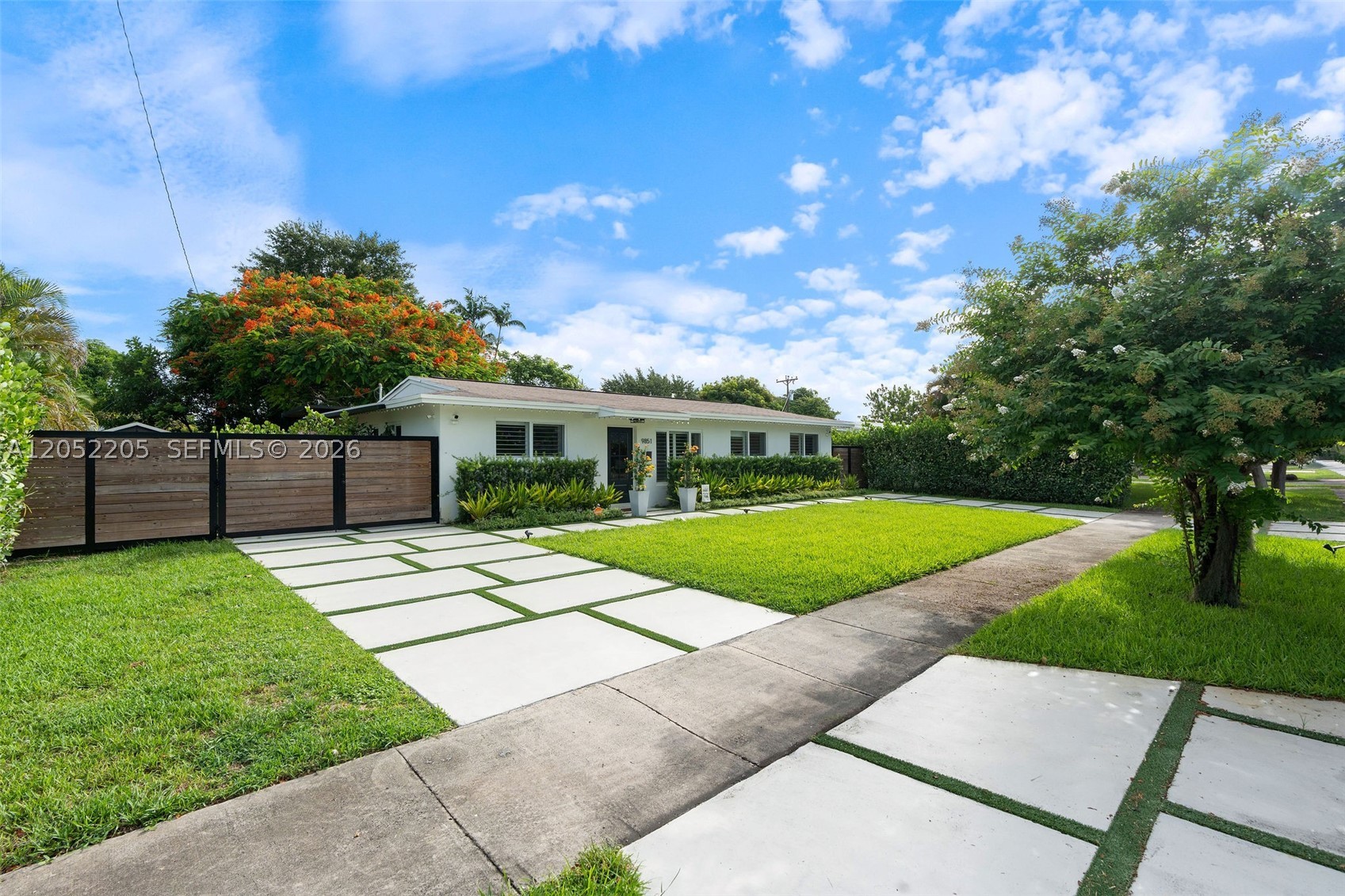9851 SW 85th Ter