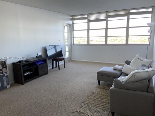 BUCKLEY TOWERS CONDO - EA - Residential Lease