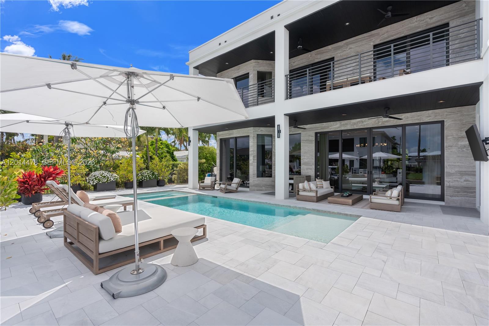BOCA HARBOUR 5TH SEC - Residential
