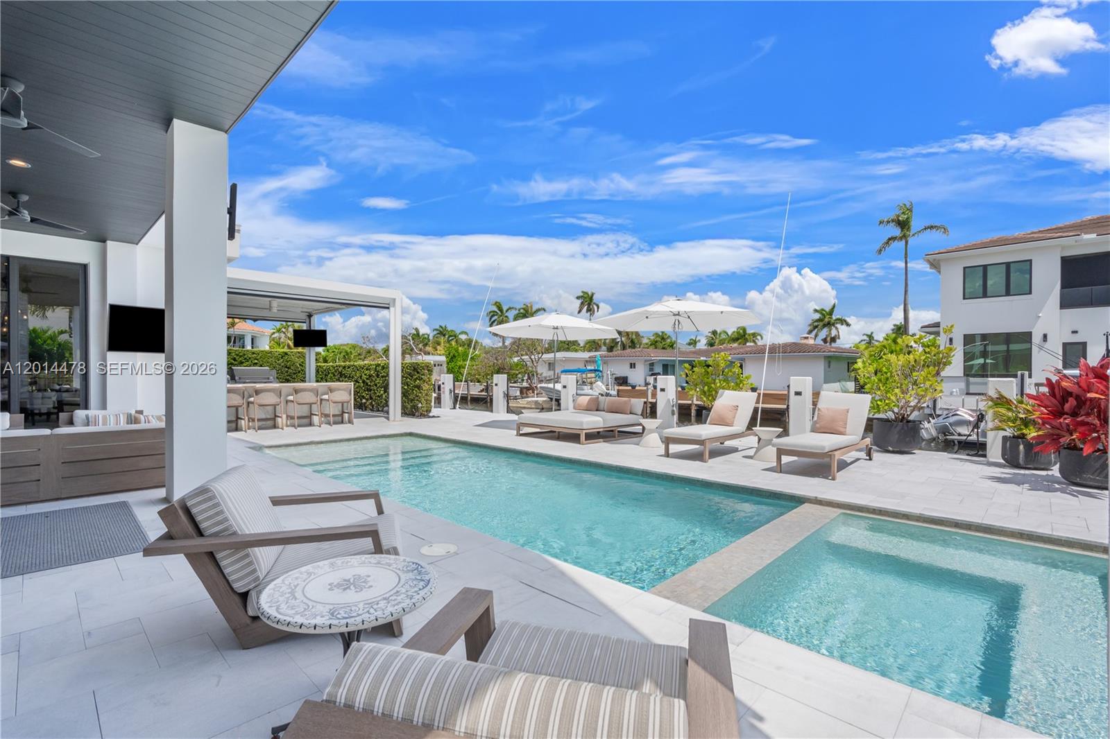 BOCA HARBOUR 5TH SEC - Residential