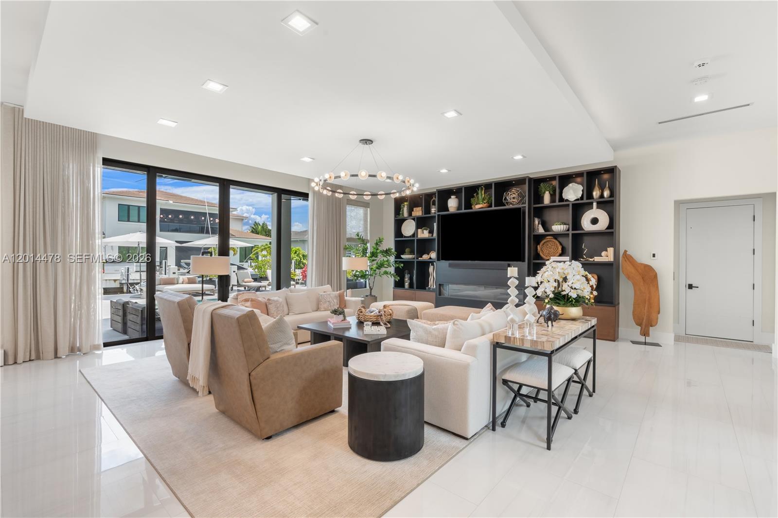 BOCA HARBOUR 5TH SEC - Residential