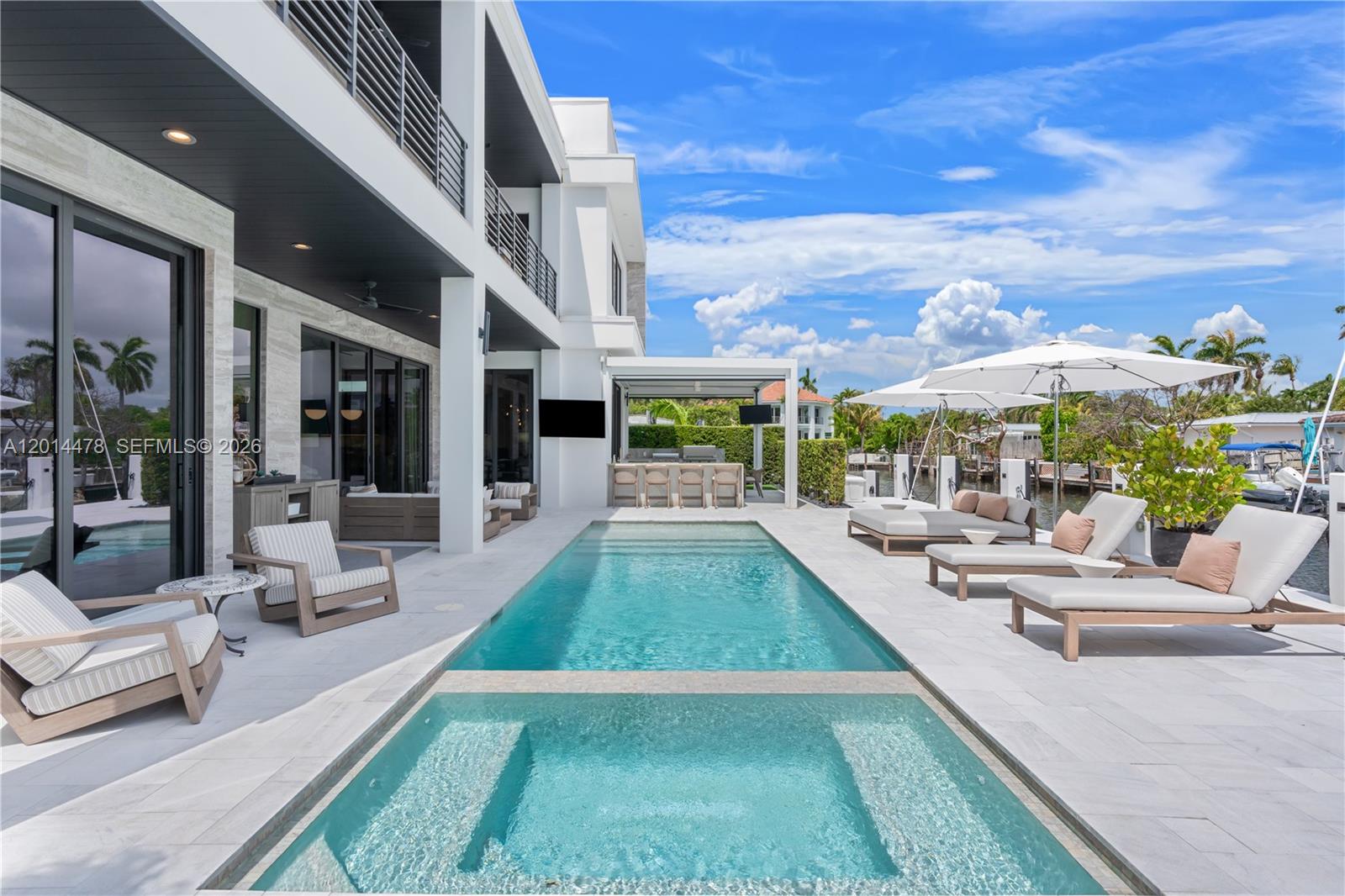 BOCA HARBOUR 5TH SEC - Residential