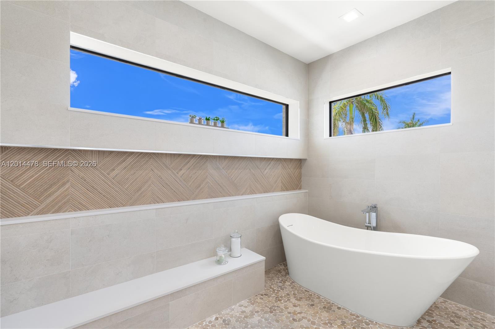 BOCA HARBOUR 5TH SEC - Residential