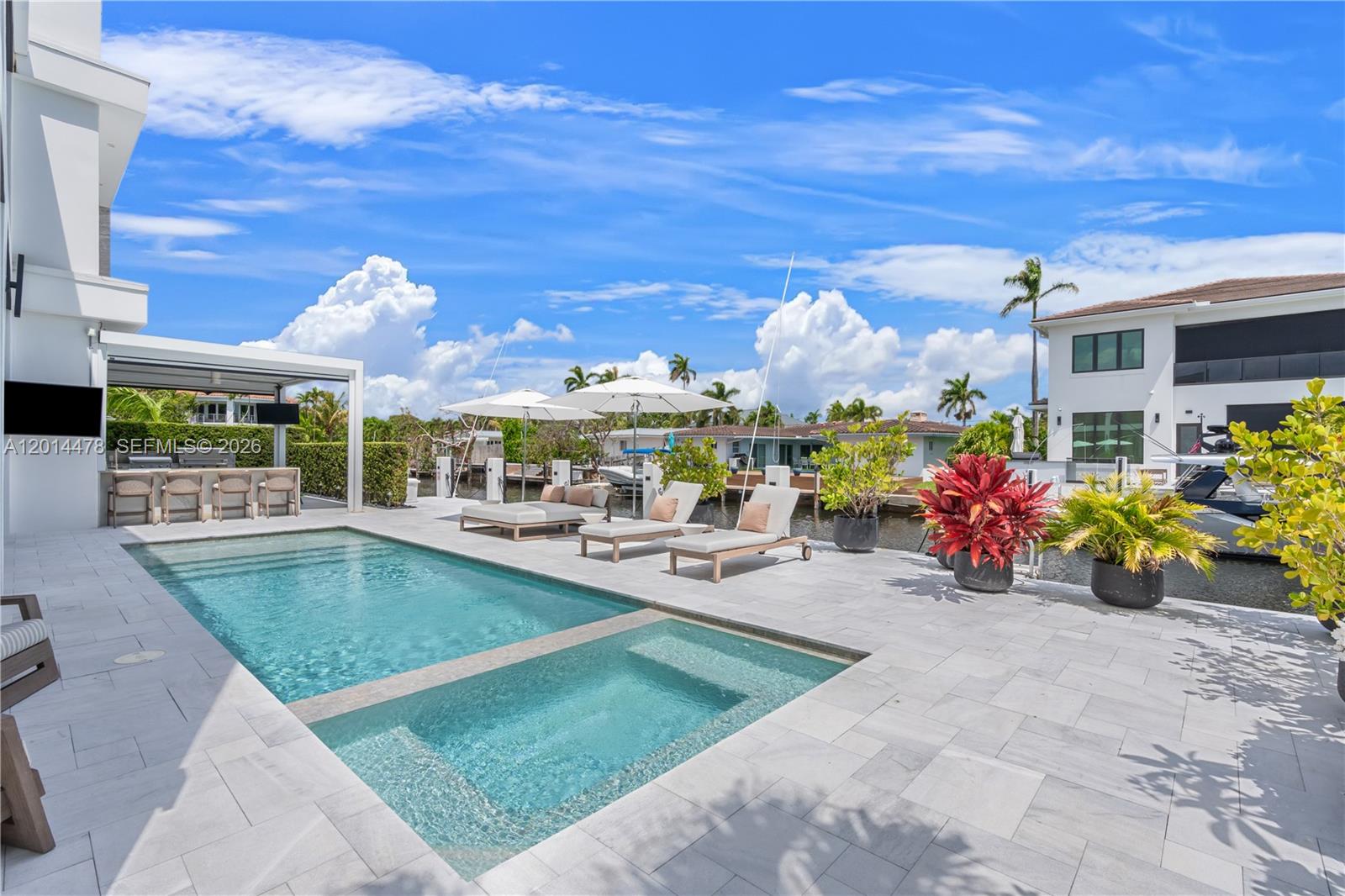 BOCA HARBOUR 5TH SEC - Residential