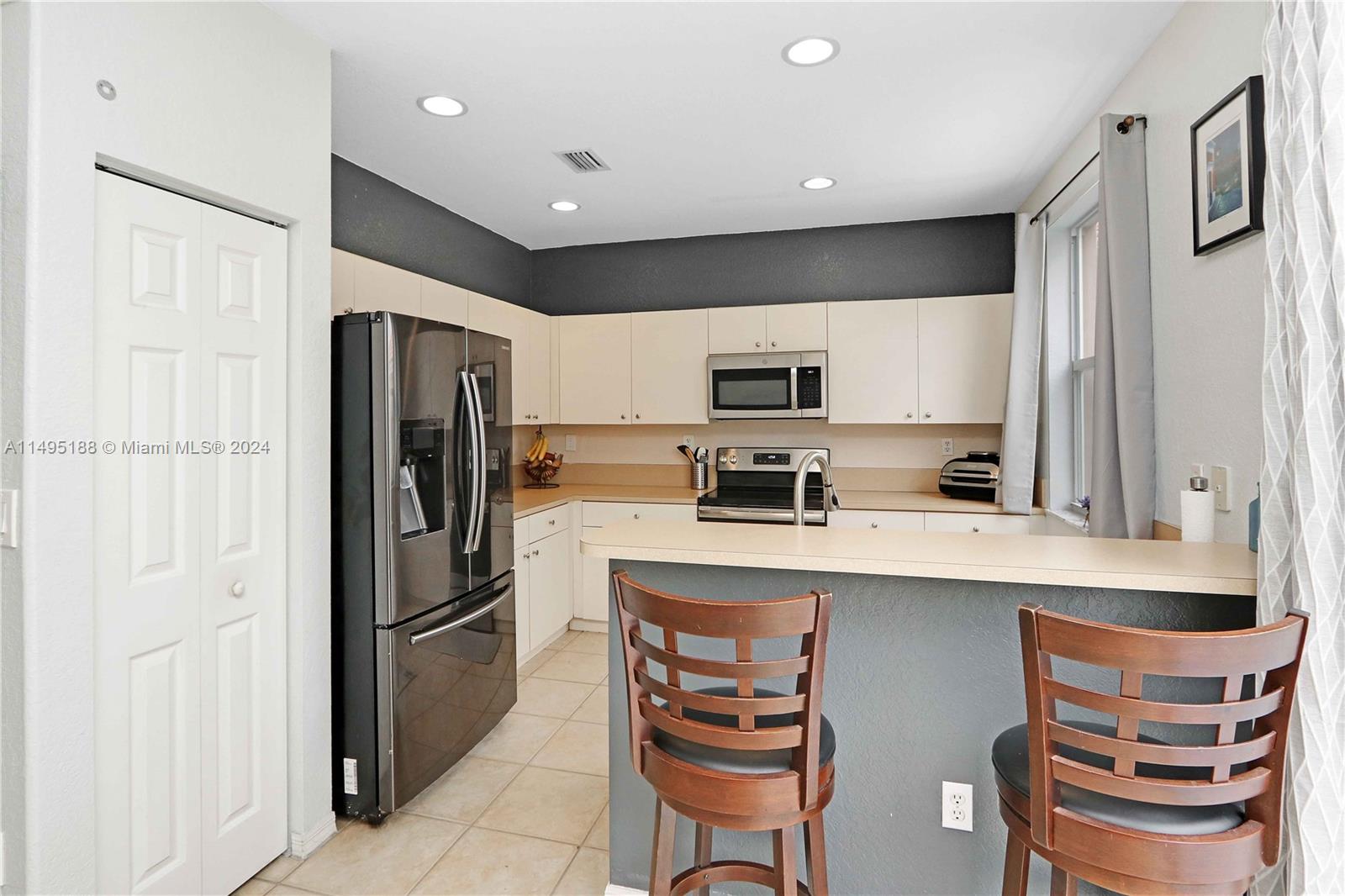 SHORES AT KEYS GATE - Residential