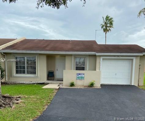 WOODSTOCK VILLAS - Residential Lease