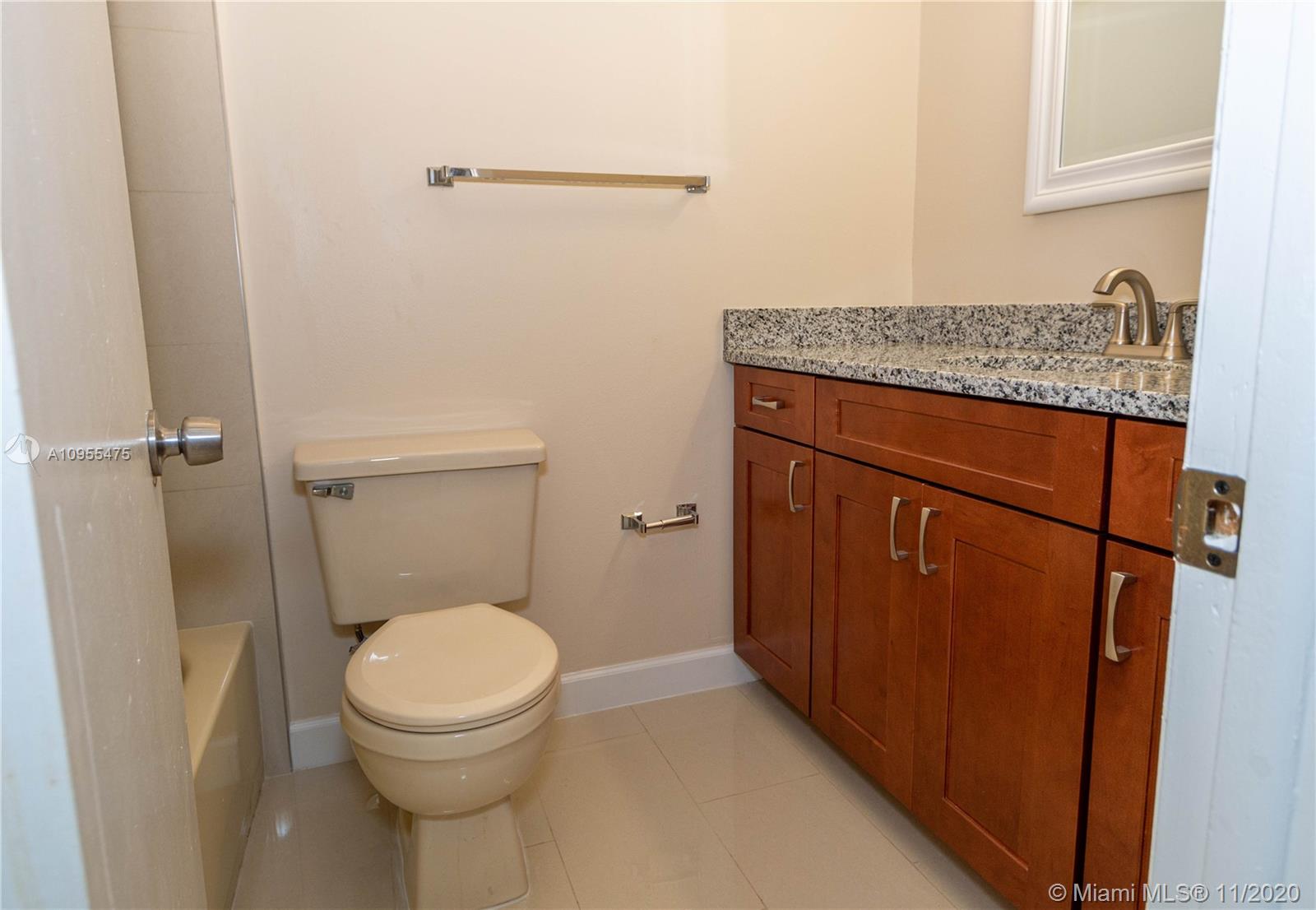 WOODSTOCK VILLAS - Residential Lease