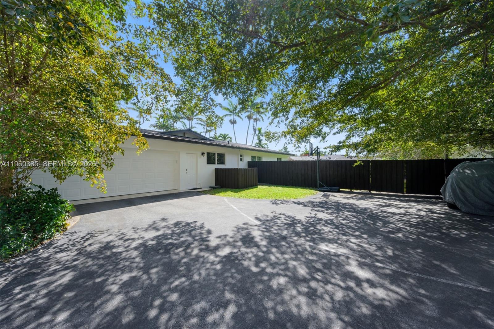 OLD CUTLER WEST SEC 3 - Residential