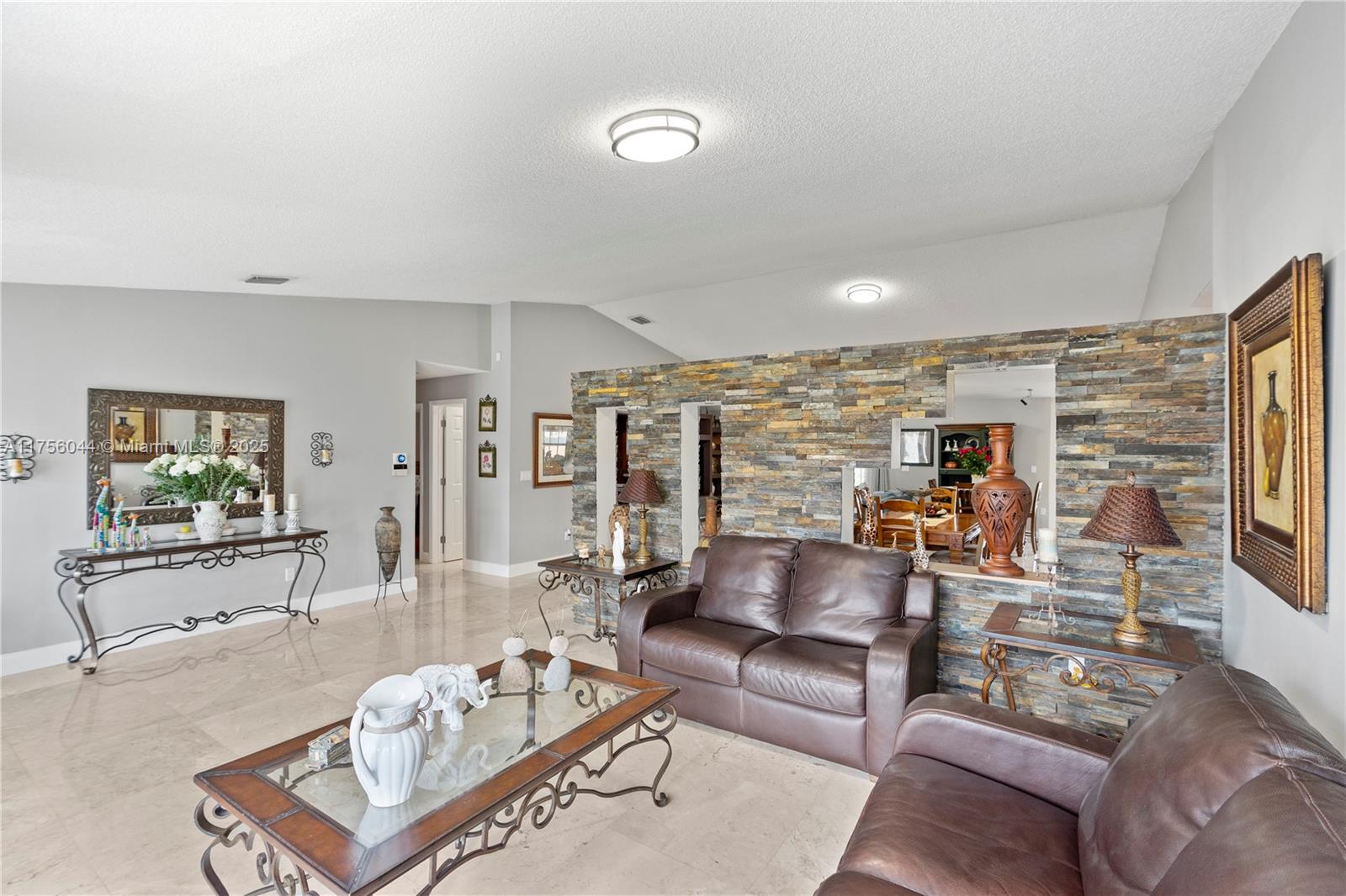 9980 NW 28th Ter