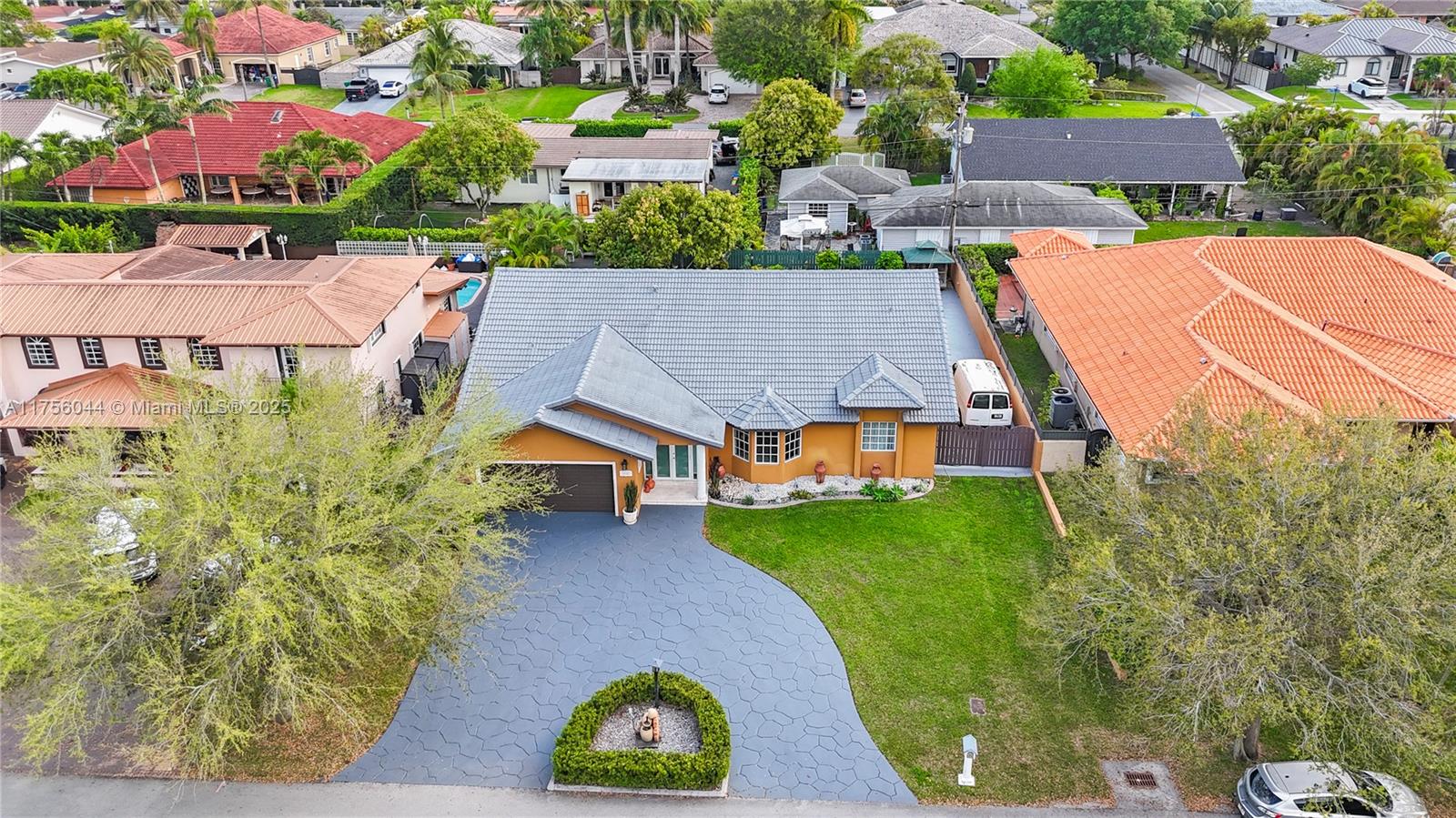 9980 NW 28th Ter