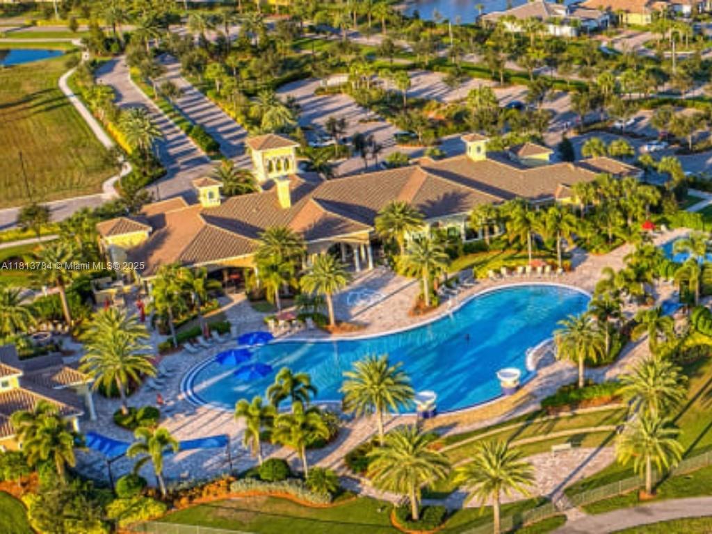 Del Webb Naples - Residential