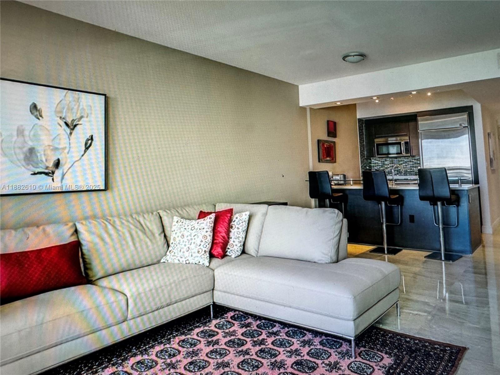 500 Brickell Ave 1600