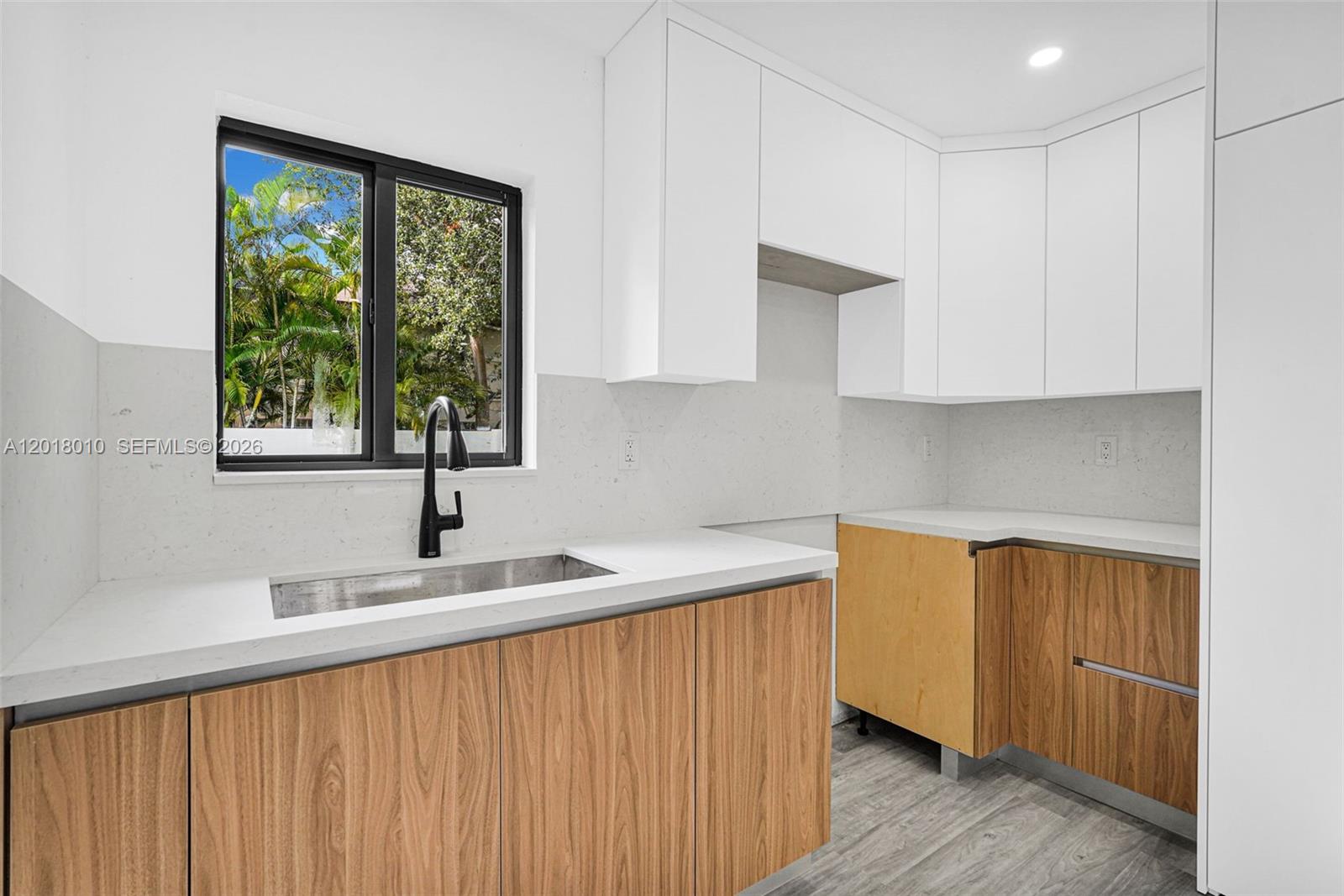 LESLIE ESTATES SEC 11 - Residential