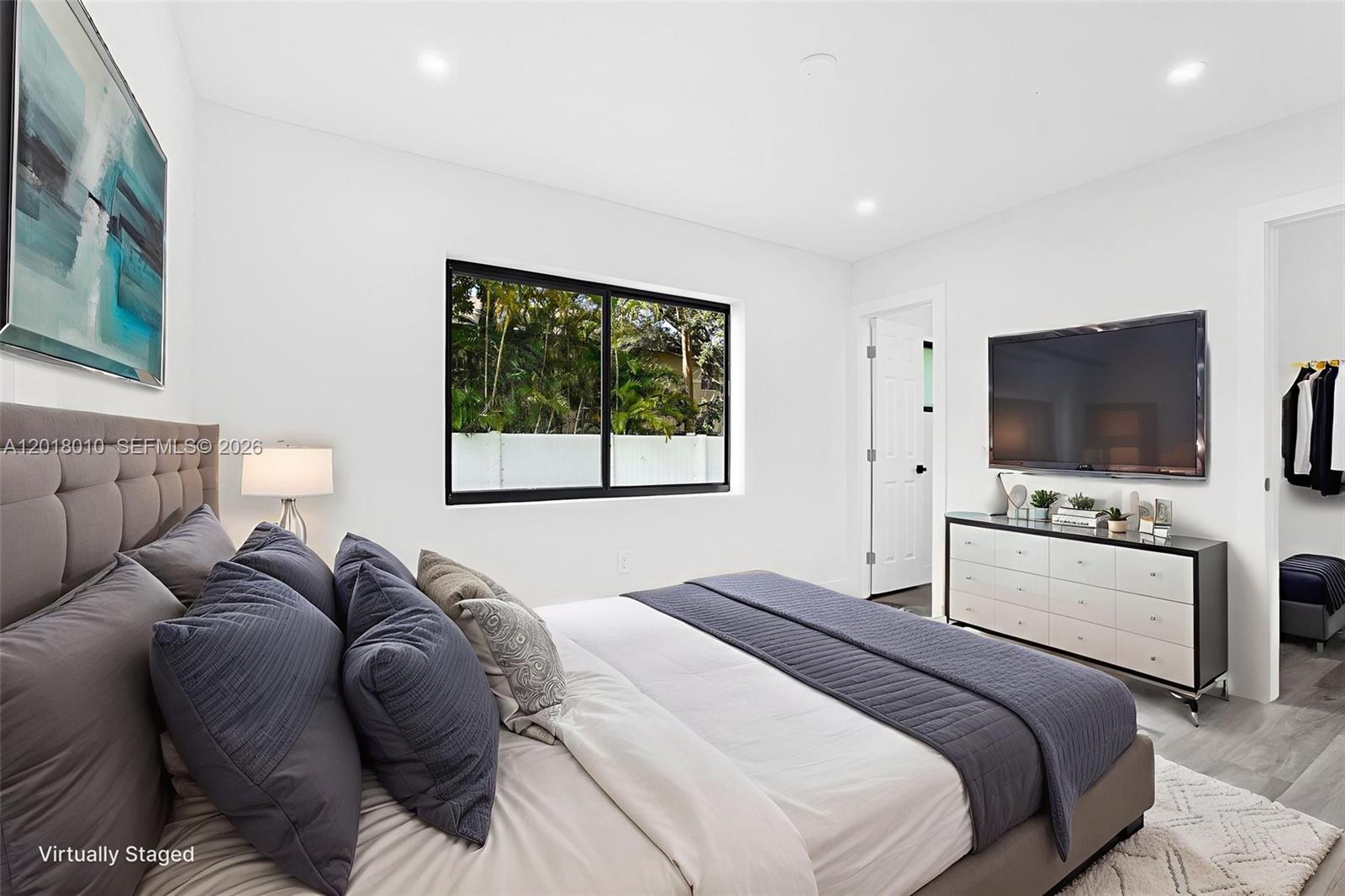 LESLIE ESTATES SEC 11 - Residential