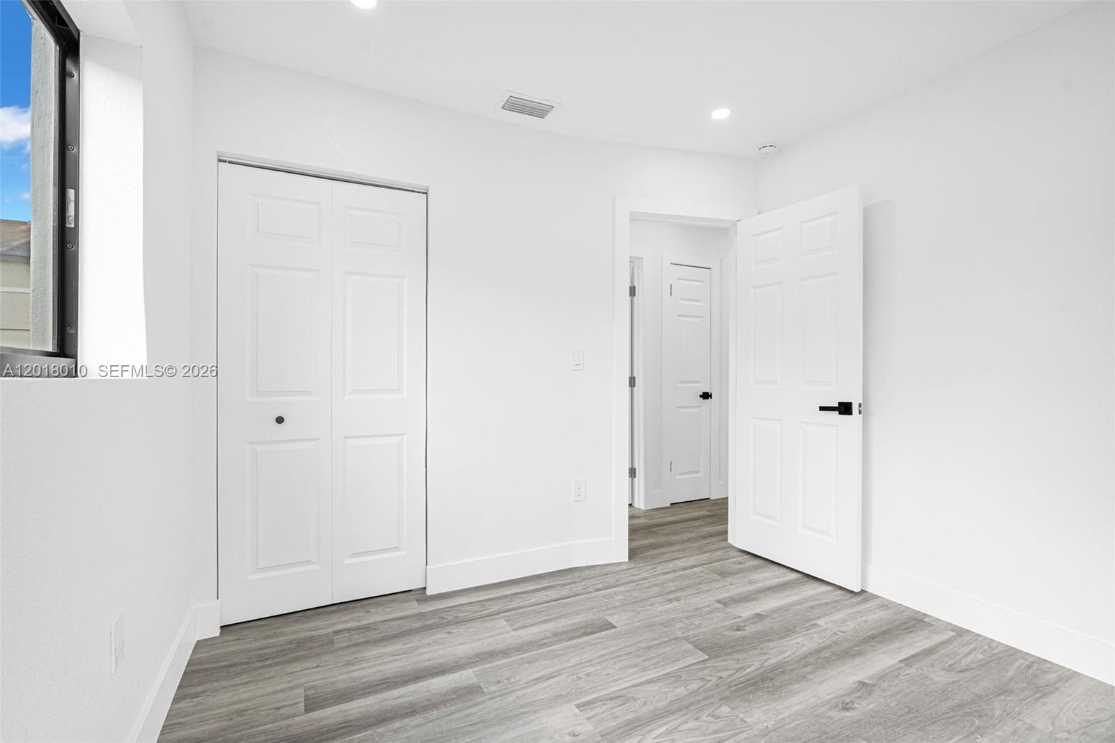 LESLIE ESTATES SEC 11 - Residential