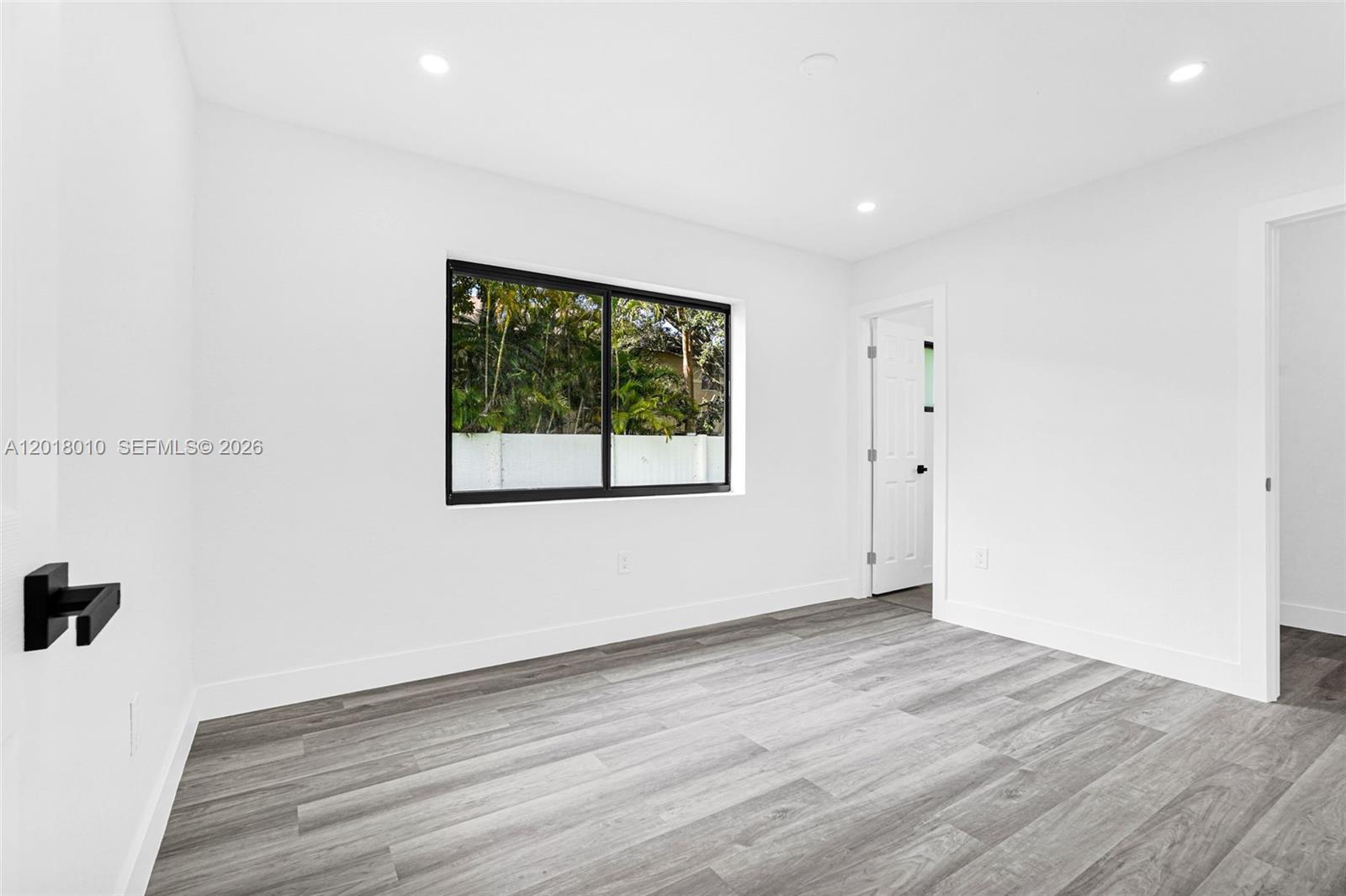 LESLIE ESTATES SEC 11 - Residential