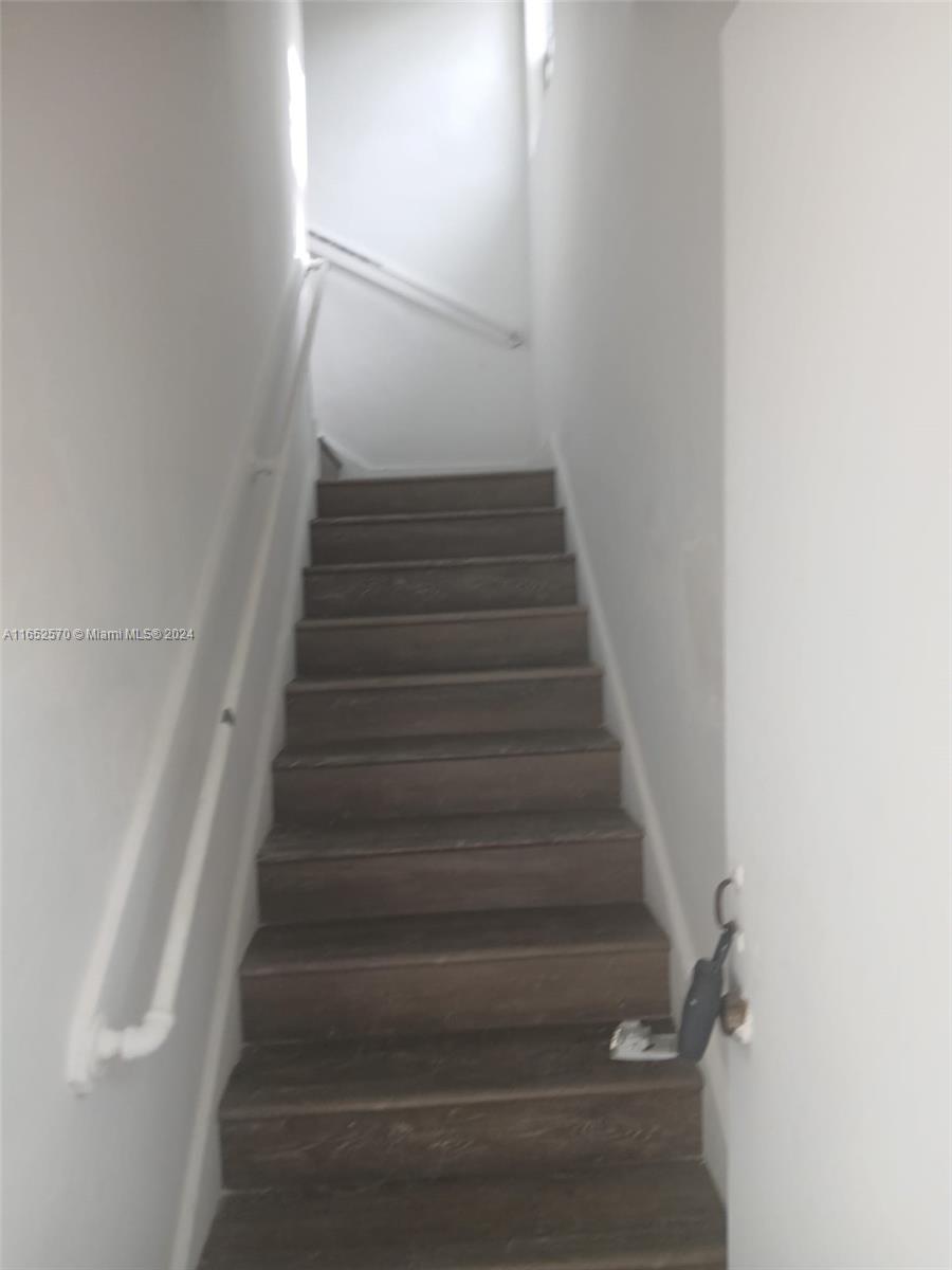 CITY OF MIAMI SOUTH - Residential Lease