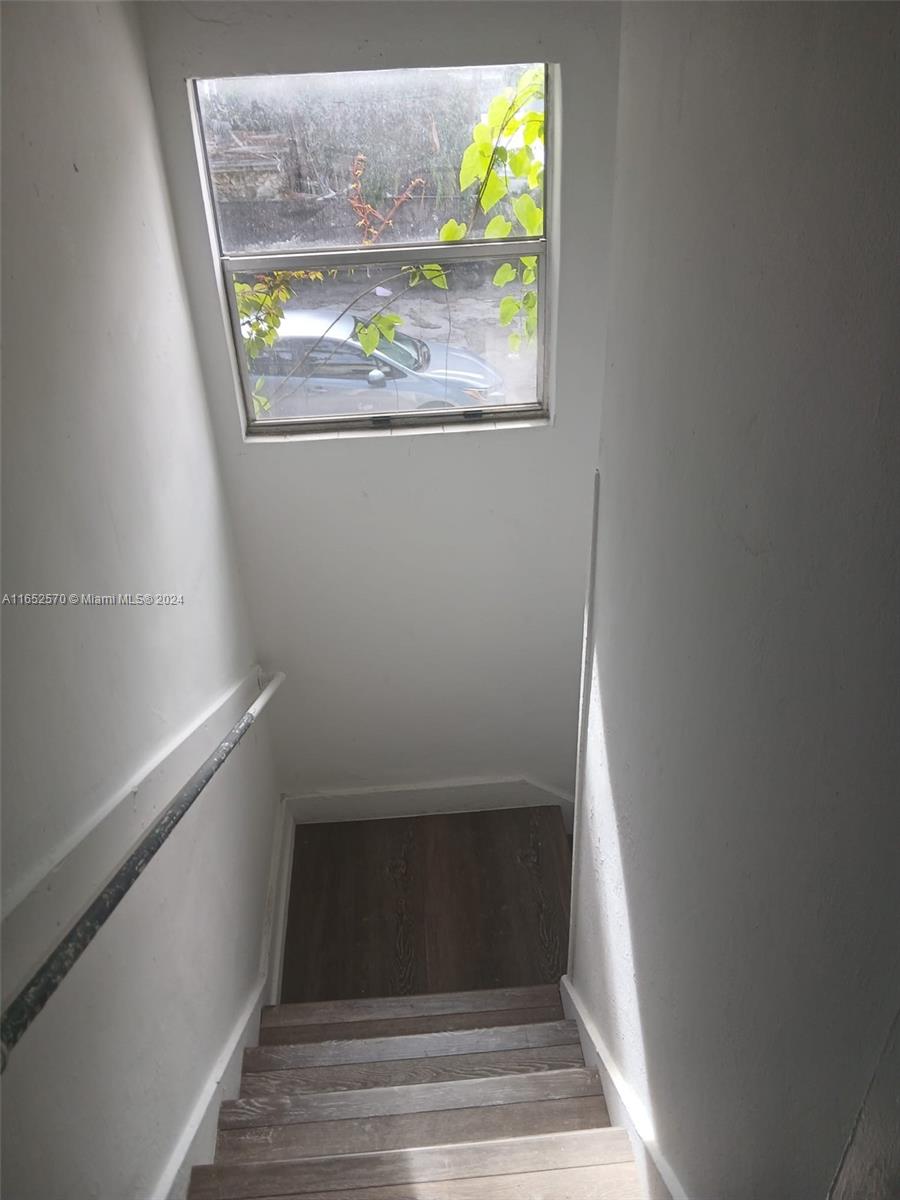 CITY OF MIAMI SOUTH - Residential Lease