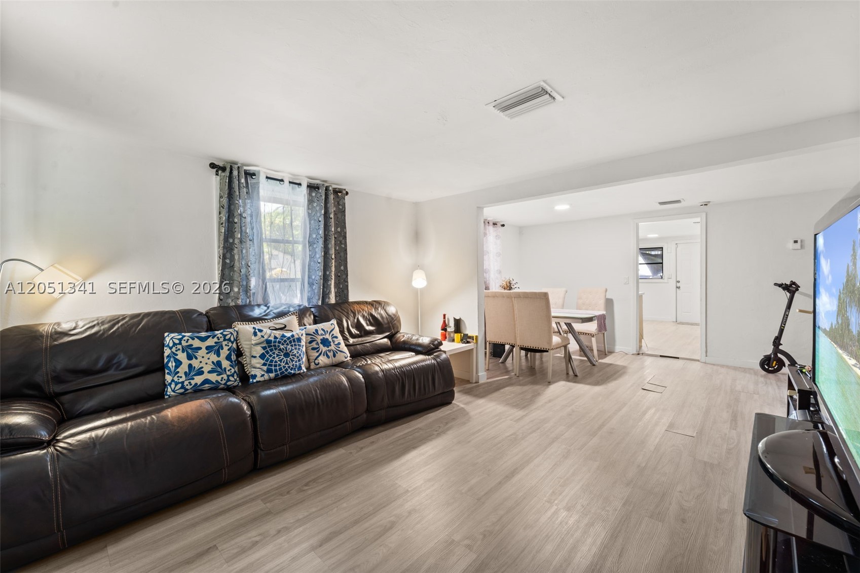 349 NW 41st St