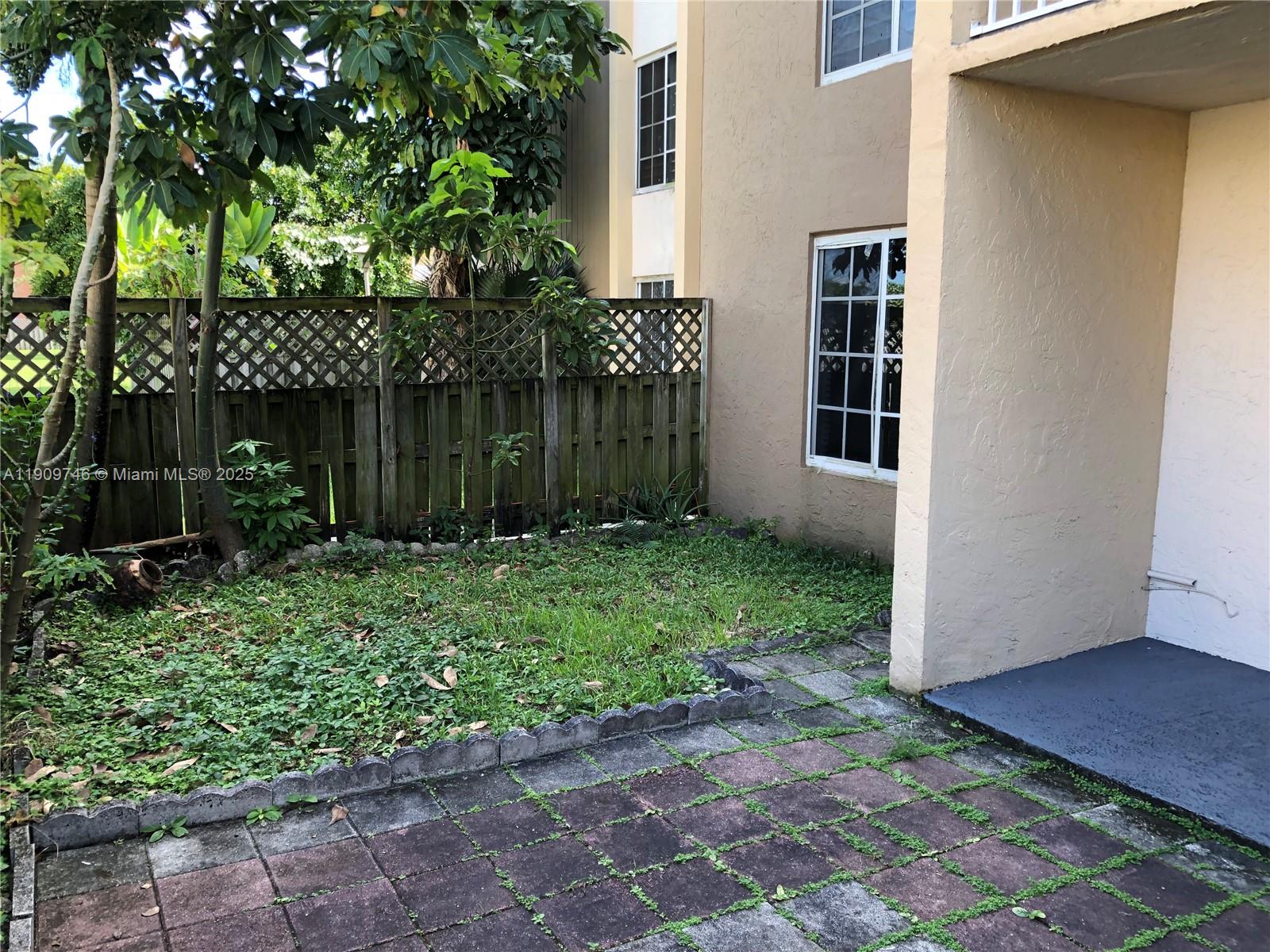 DORAL GARDENS II CONDO - Residential