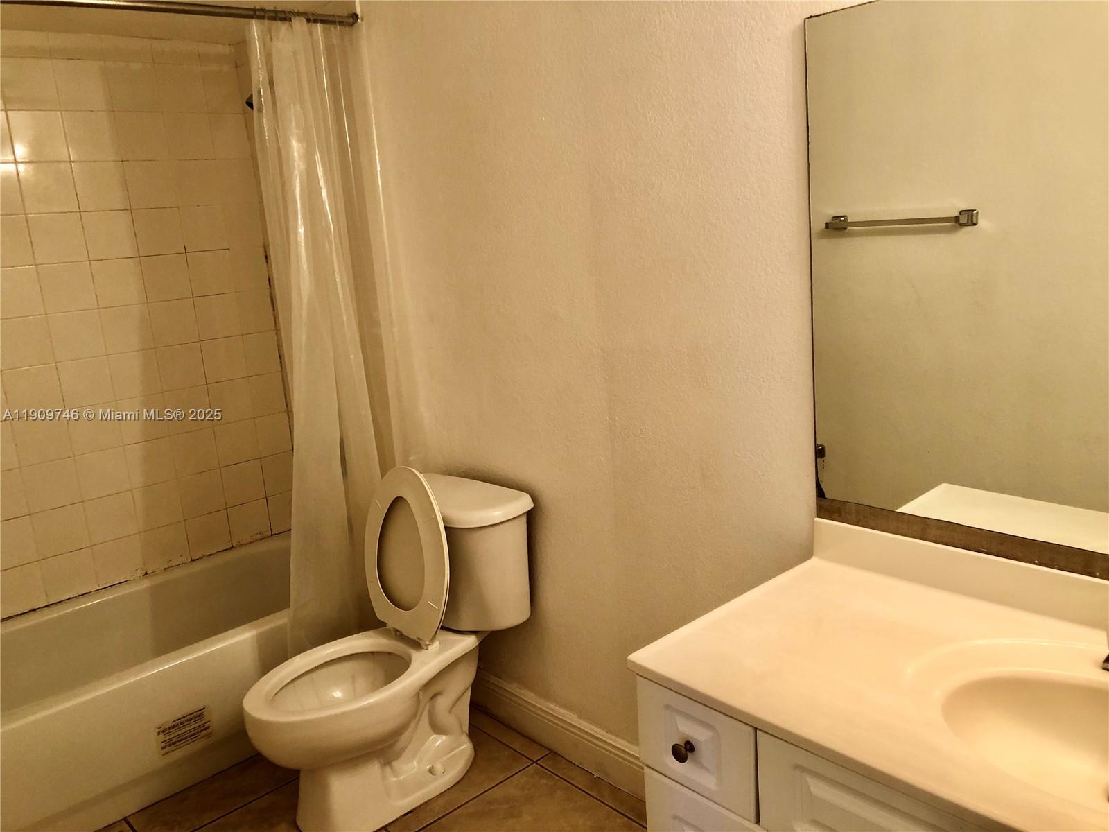 DORAL GARDENS II CONDO - Residential