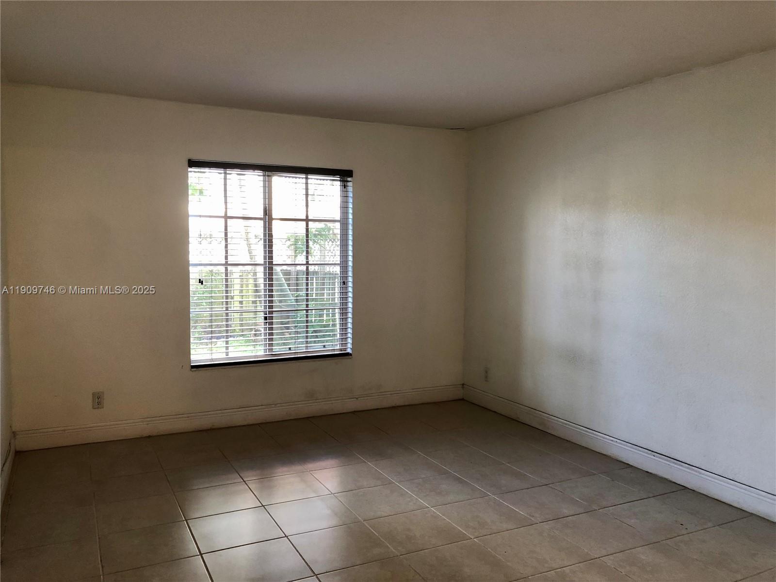 DORAL GARDENS II CONDO - Residential