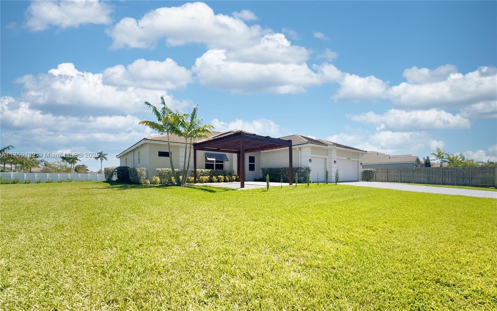 KROME GROVE ESTATES - Residential