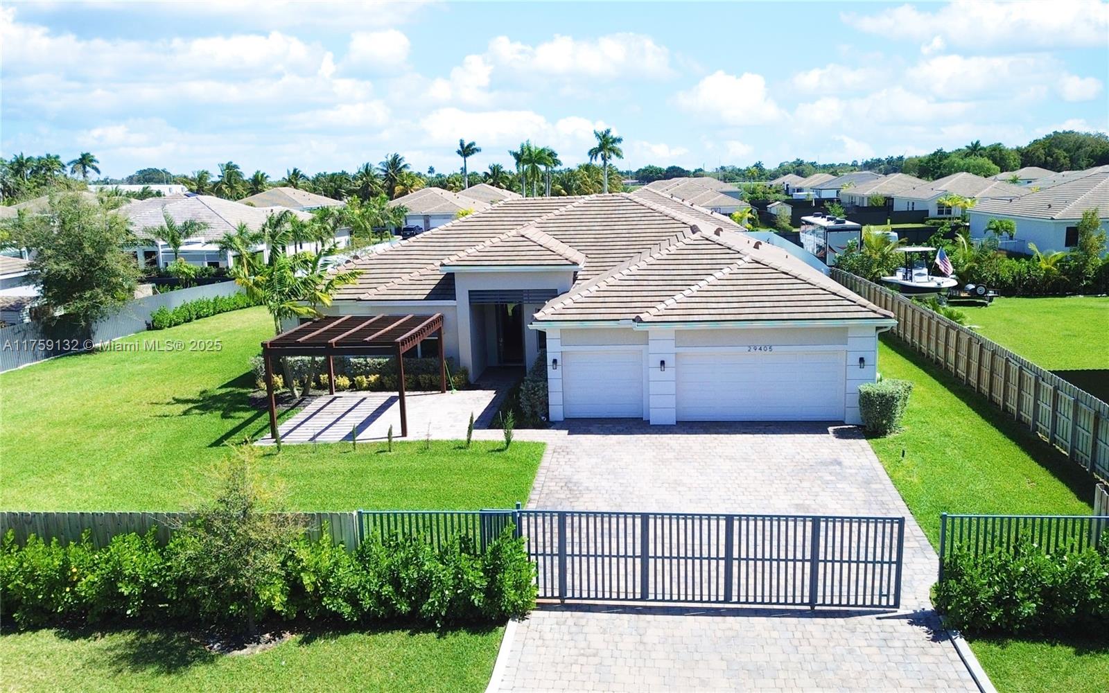 KROME GROVE ESTATES - Residential