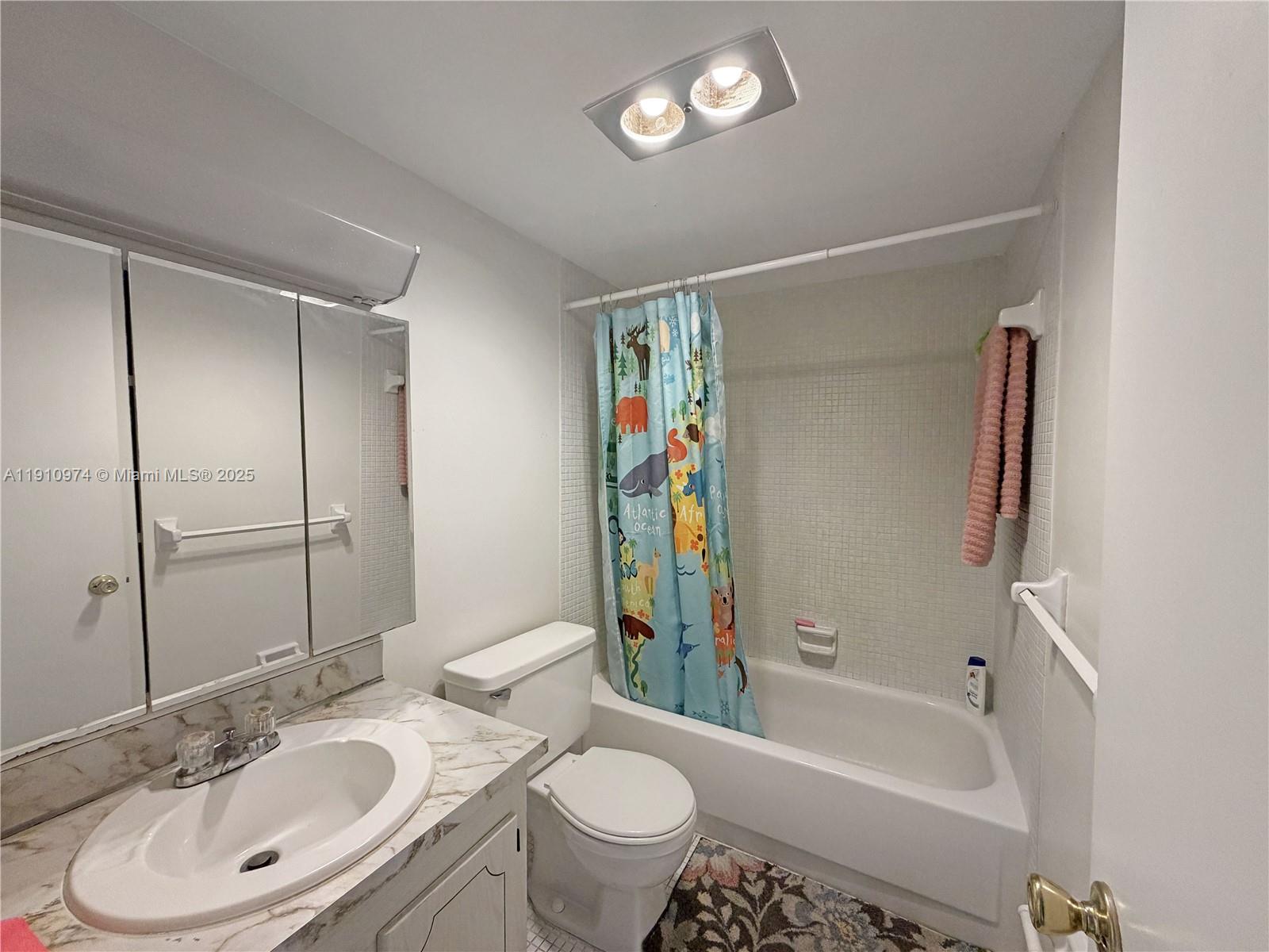 VILLAGE GREEN DORCHESTER - Residential