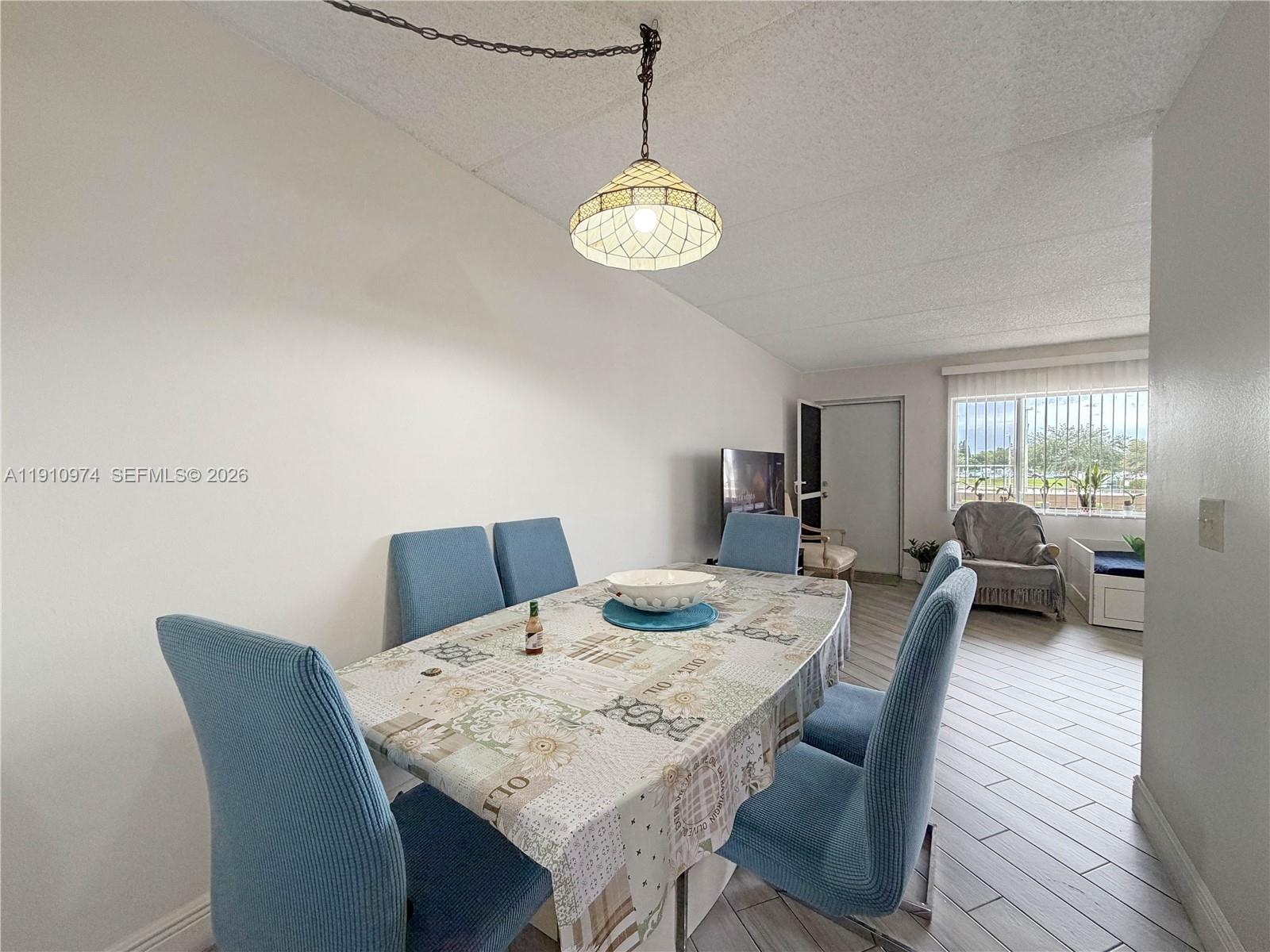 VILLAGE GREEN DORCHESTER - Residential