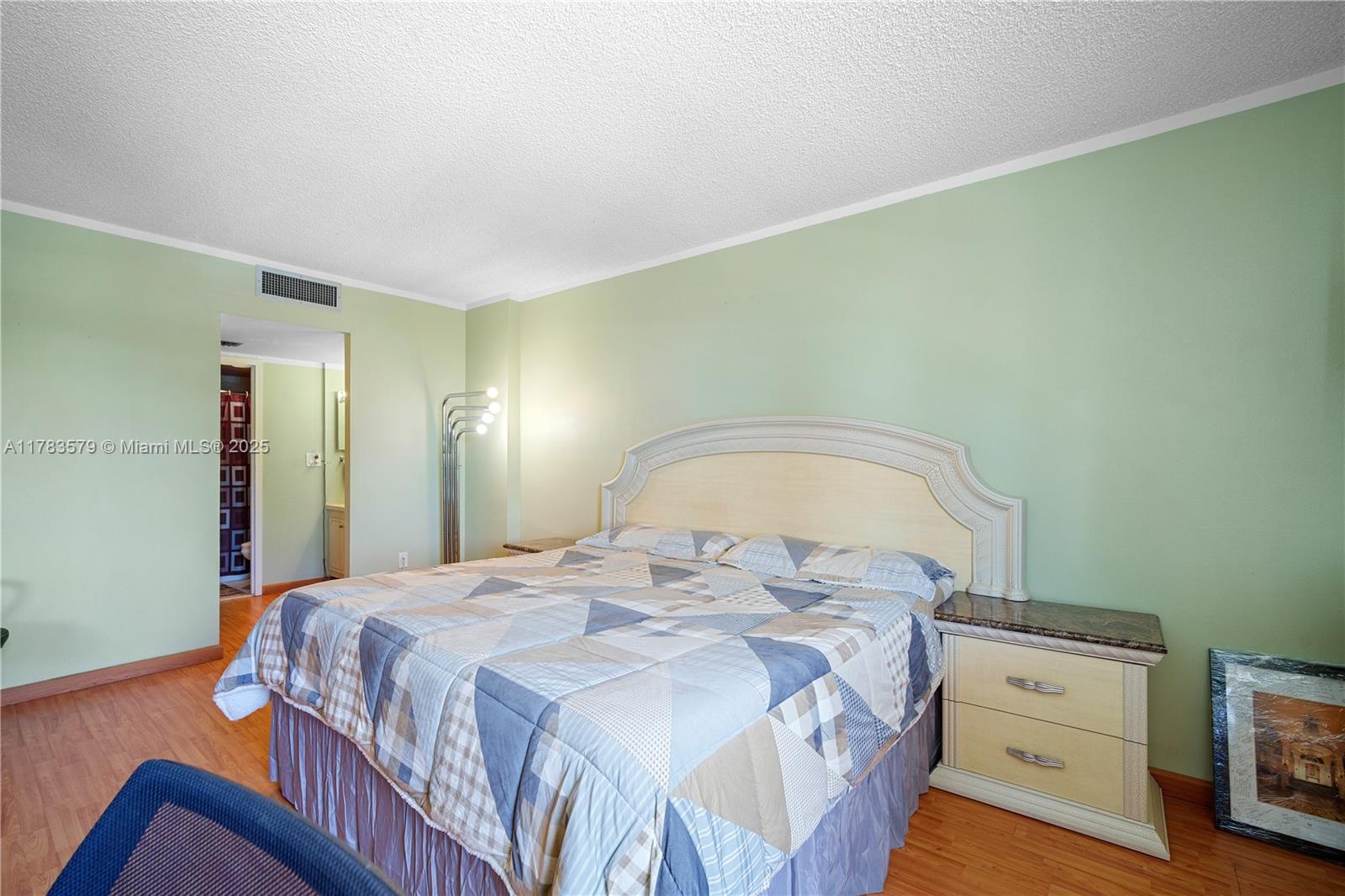 AVENTURA-ELDORADO CONDO - Residential
