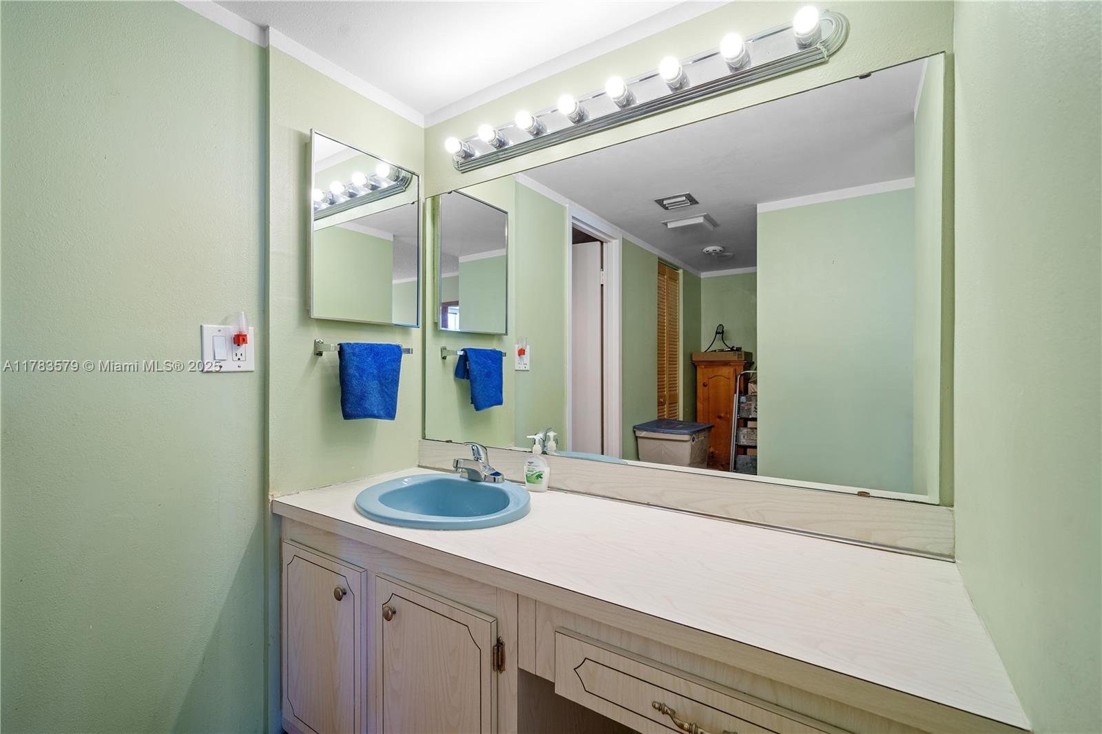 AVENTURA-ELDORADO CONDO - Residential