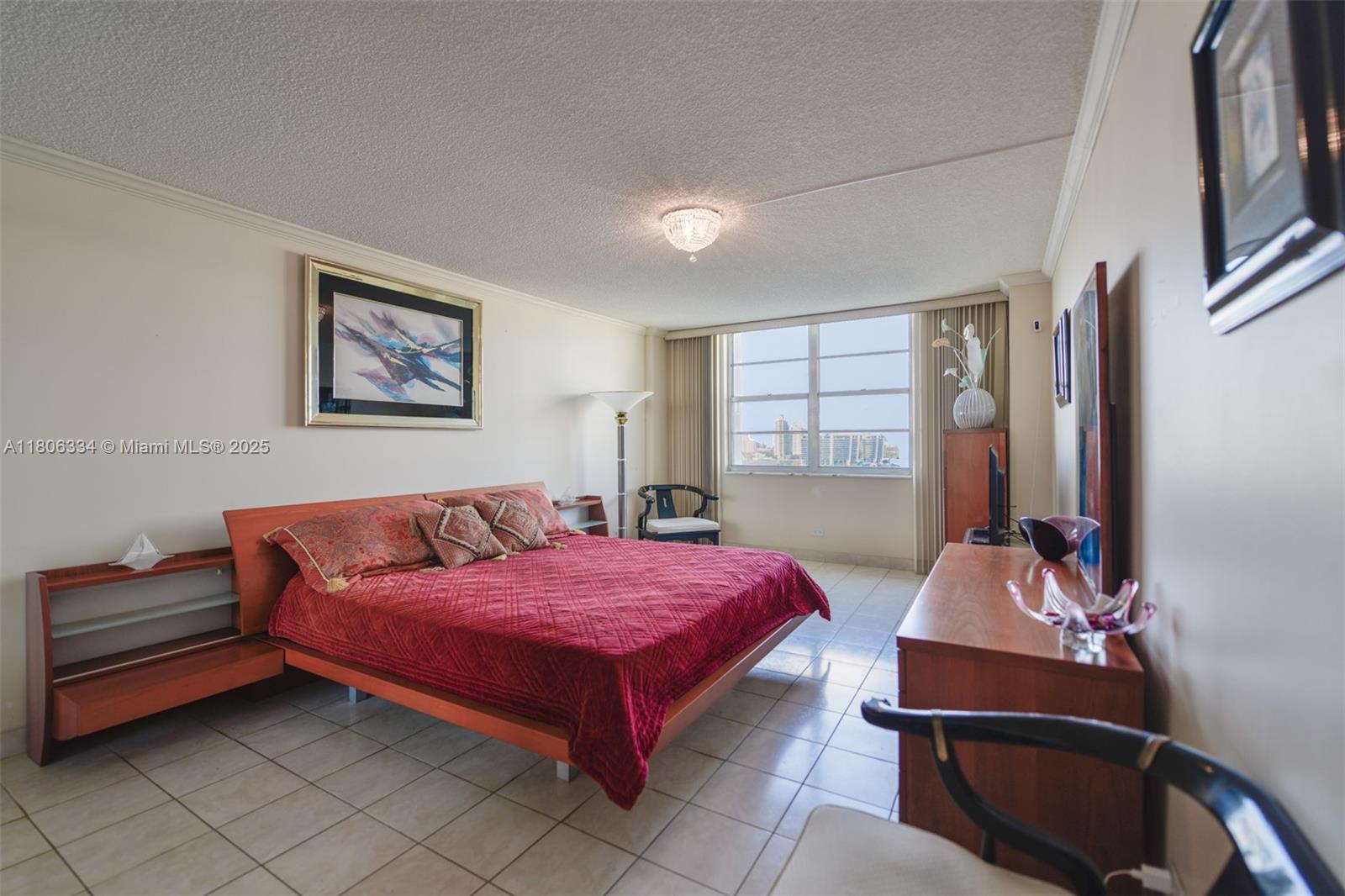 WINSTON TOWERS 200 - Residential