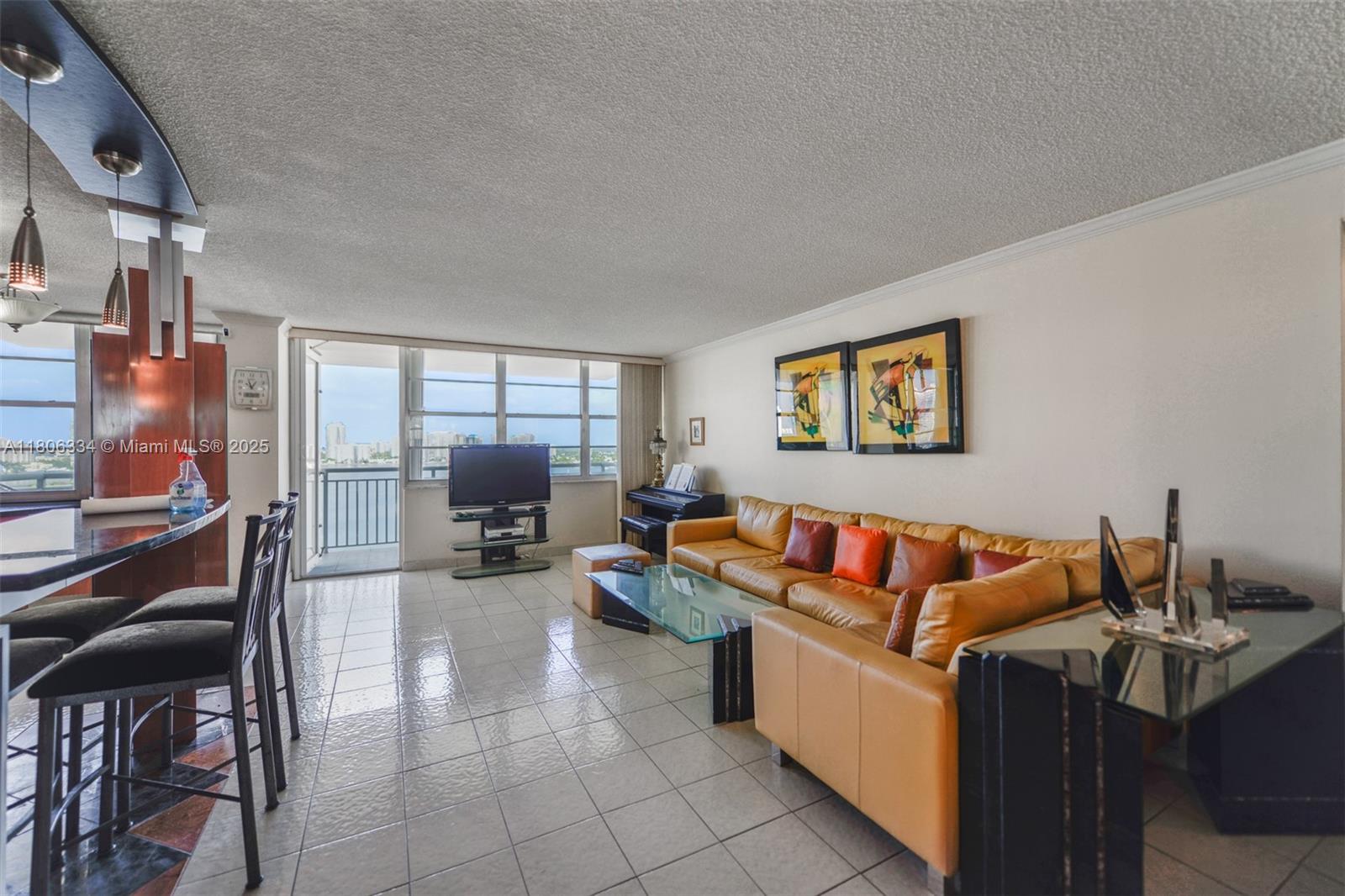 WINSTON TOWERS 200 - Residential